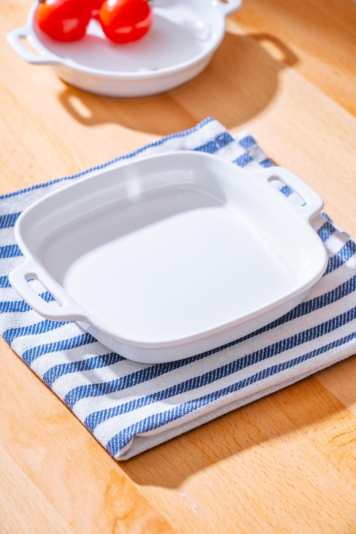 şirin eşyalarım Porselen Kare Kulplu Basık Büyük Boy Meze Tabak 14 cm / 1 Adet