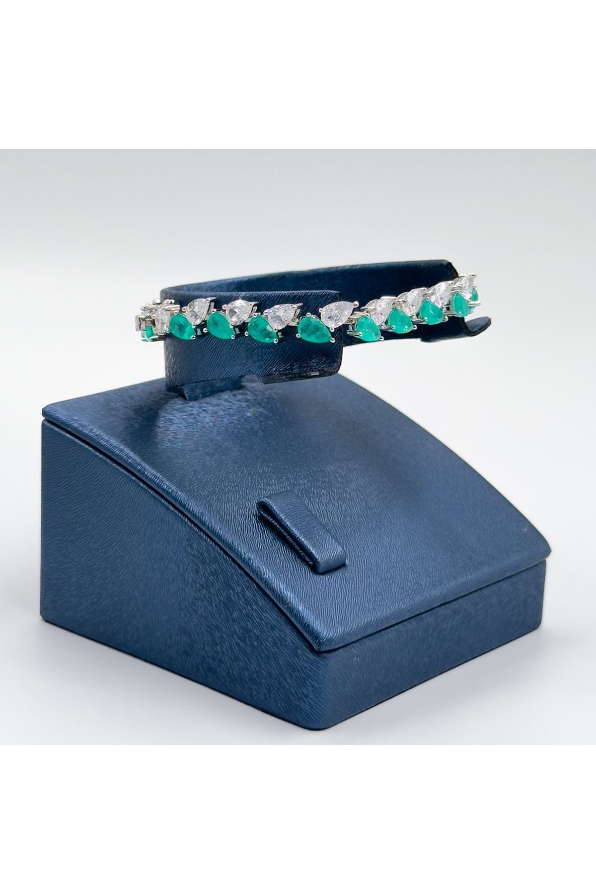 Livora Jewelry Mavi Paraiba Taşlı Damla Gümüş Bileklik