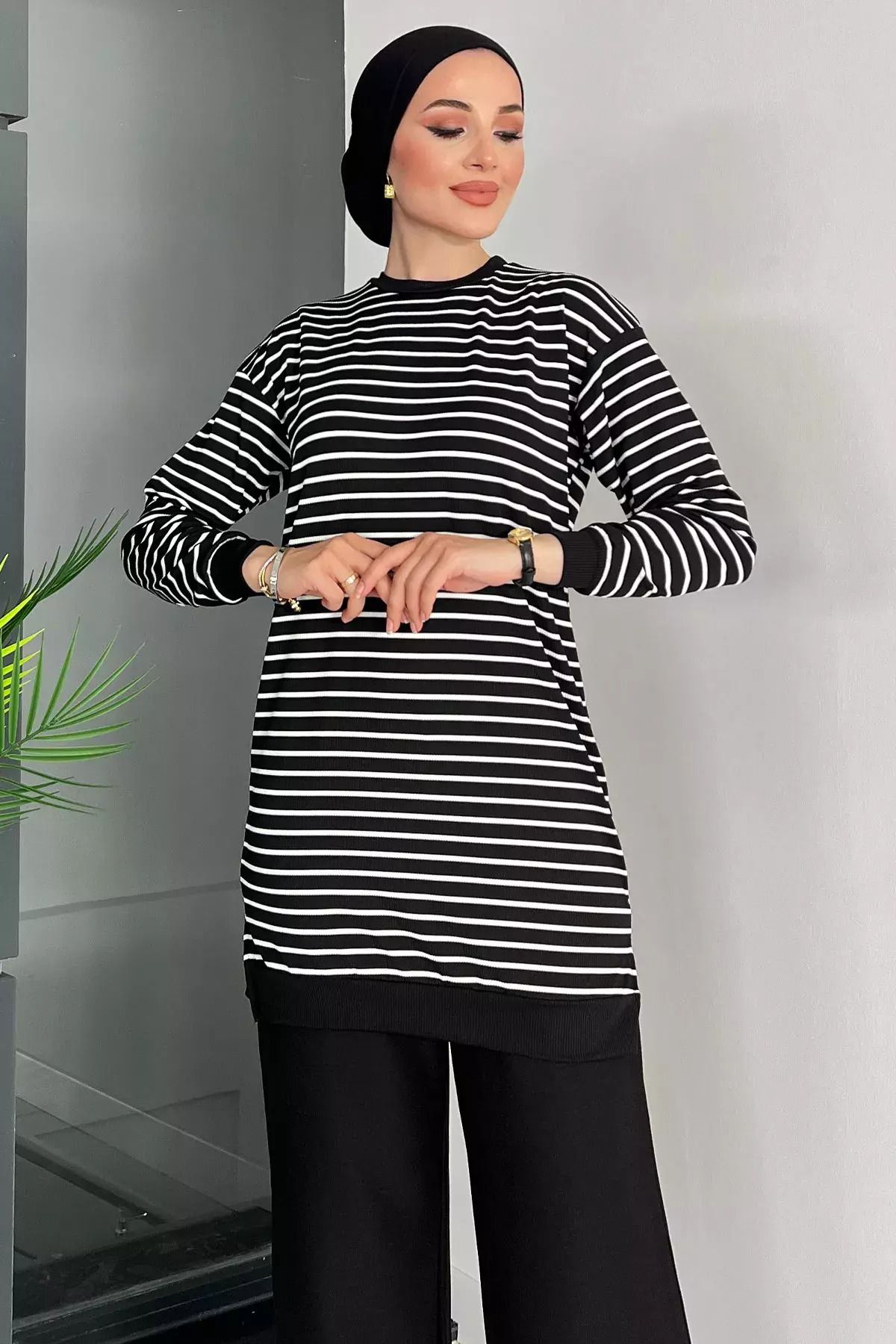 julude Siyah Çizgili Tesettür Tunik