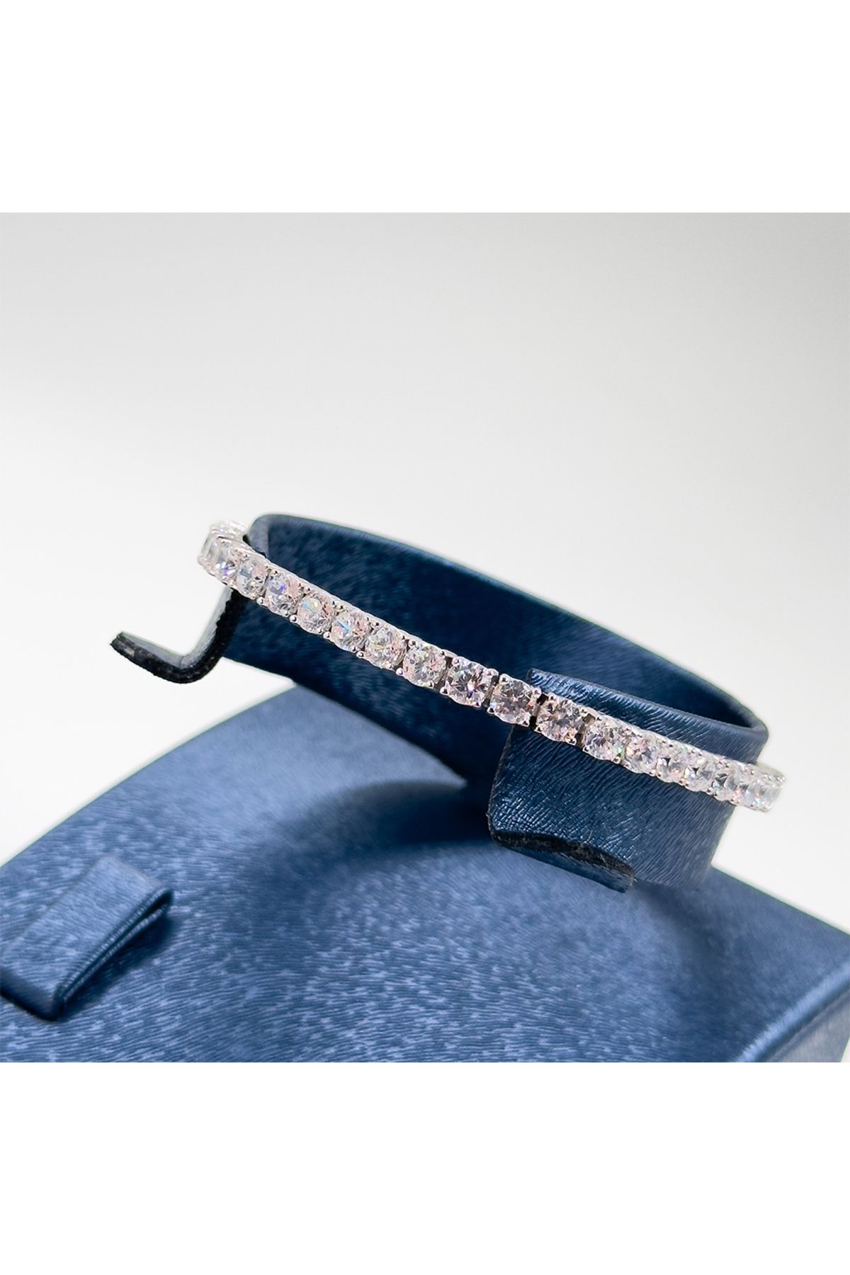 Livora Jewelry Pırlanta Montür Su Yolu Gümüş Bileklik - 3,5MM
