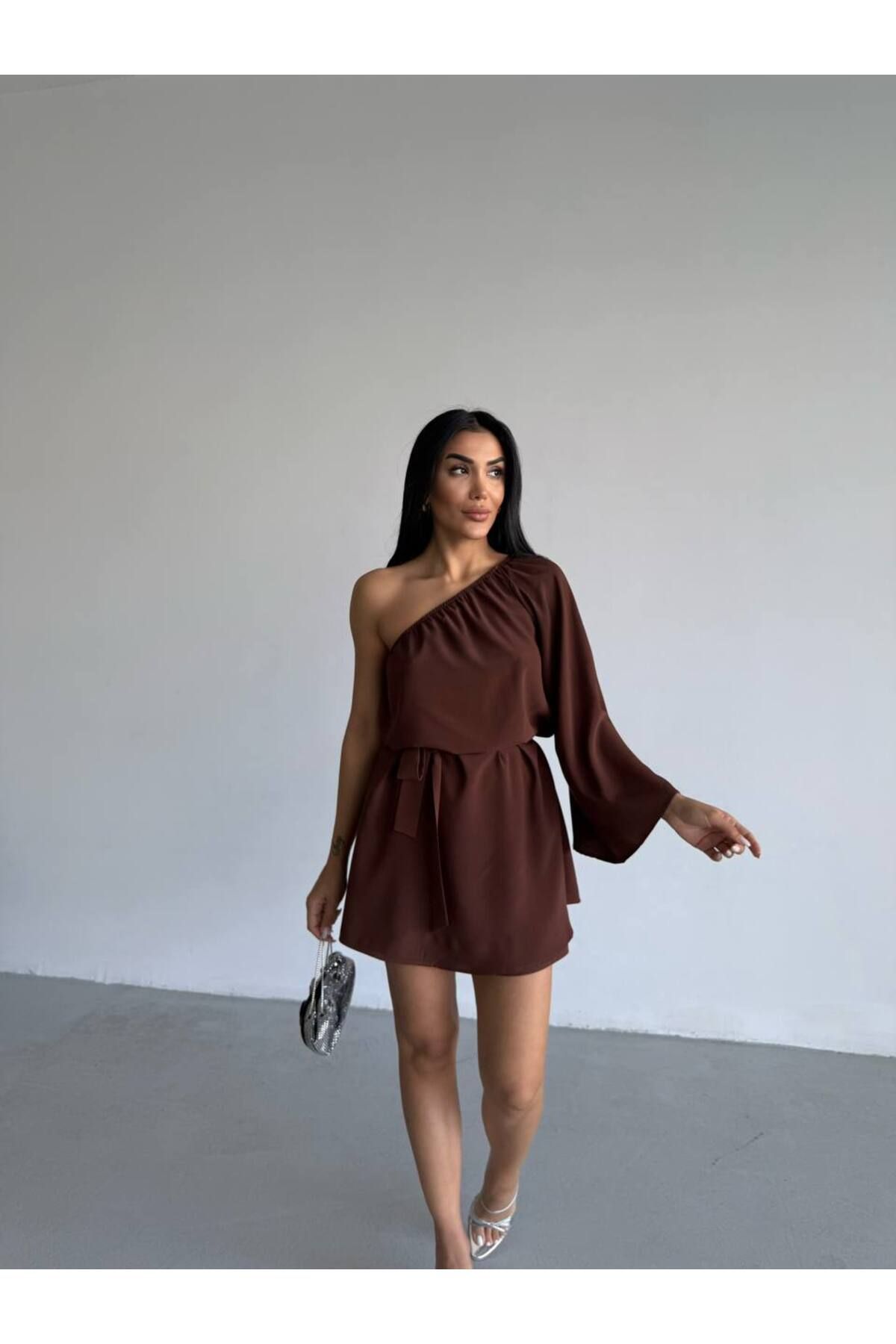 Castivo Fashion Tek Omuz Kuşaklı Şort mini Elbise