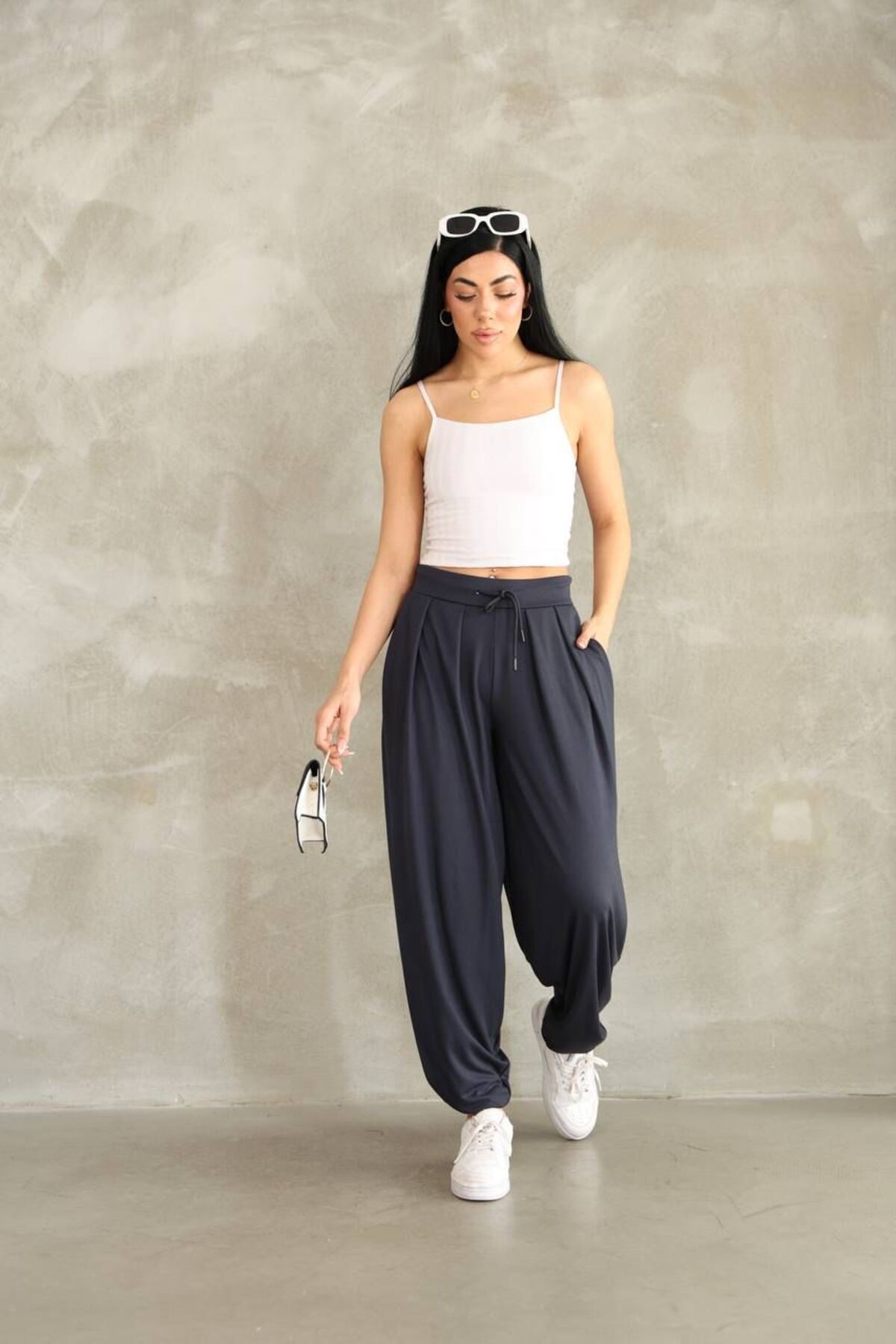 Moda Banuş Antrasit Modern Dökümlü Şalvar Pantolon
