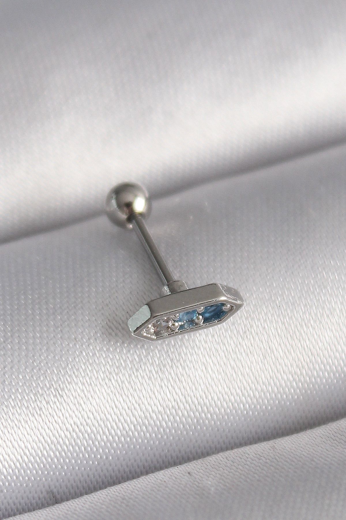 robotrend 316L Çelik Gümüş Renk Mavi Zirkon Taşlı Tragus Piercing