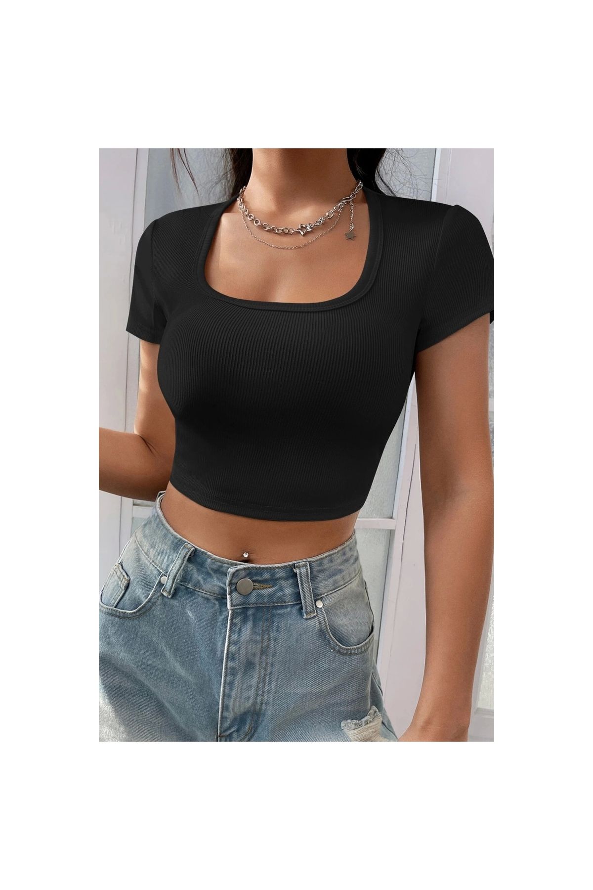 Marsilyan - Kadın Siyah Yarım Kol Düz Yaka Crop Top Bluz