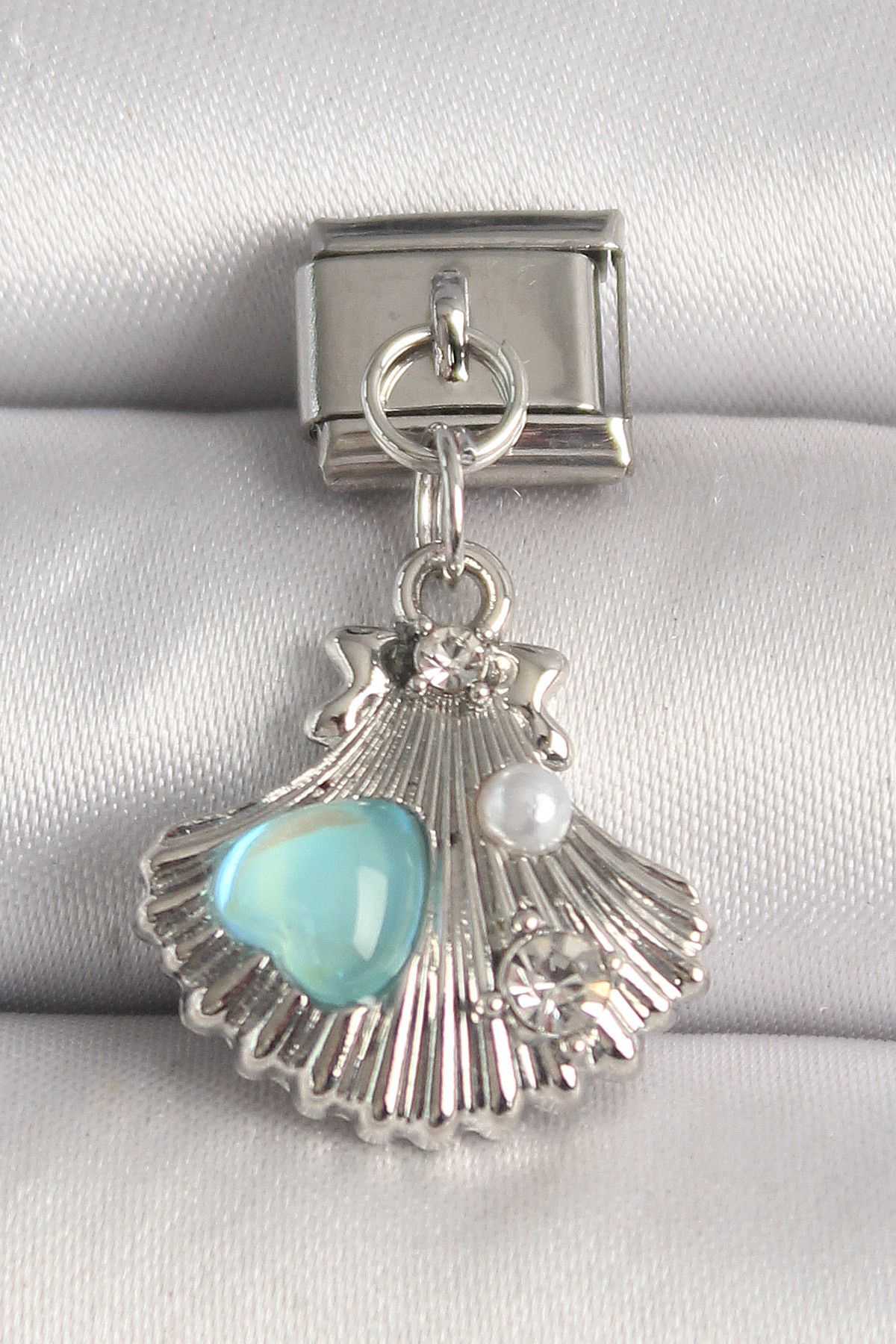 callerrons accessories Gümüş Renk Zirkon Taşlı Deniz Kabuğu Model Mavi Mineli Kalp Detay  Charm