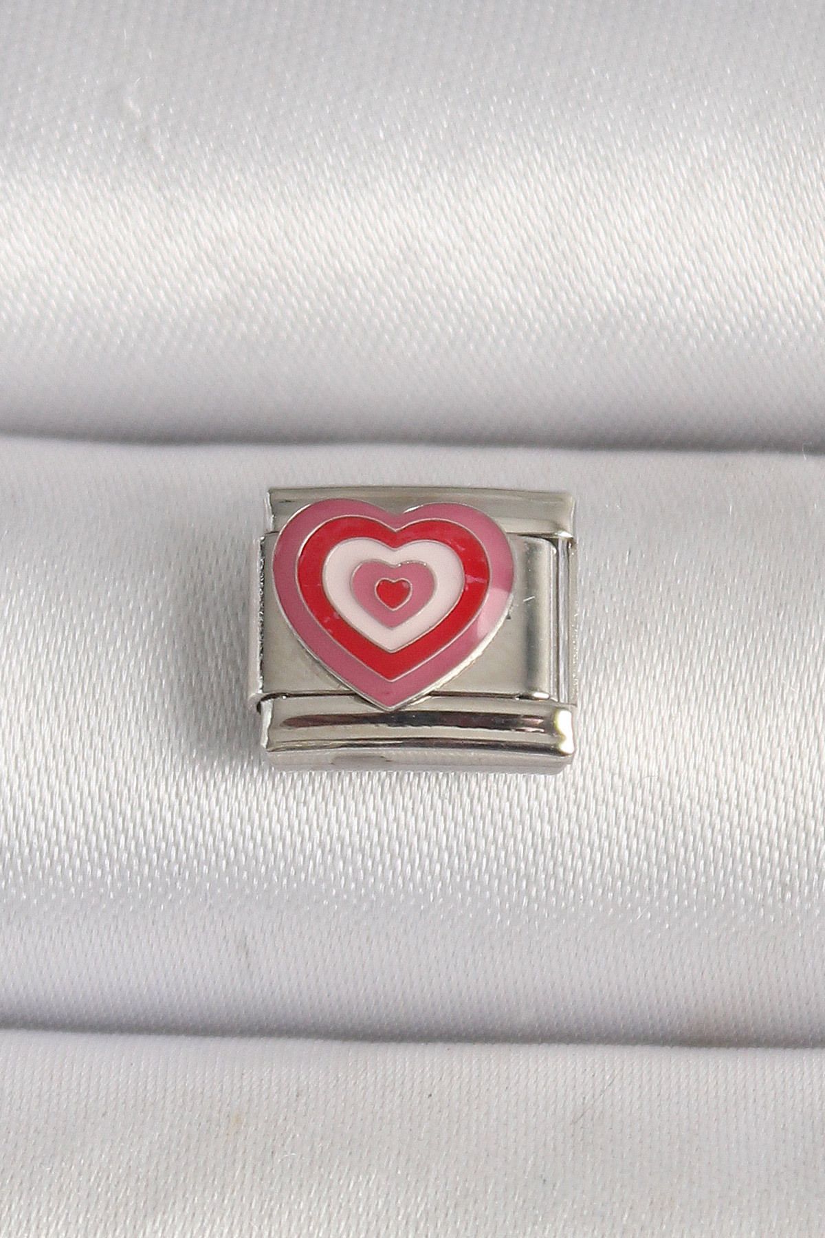 callerrons accessories Gümüş Renk Pembe Kalp İşlemeli Nomination Charm - EBJ250501W32839