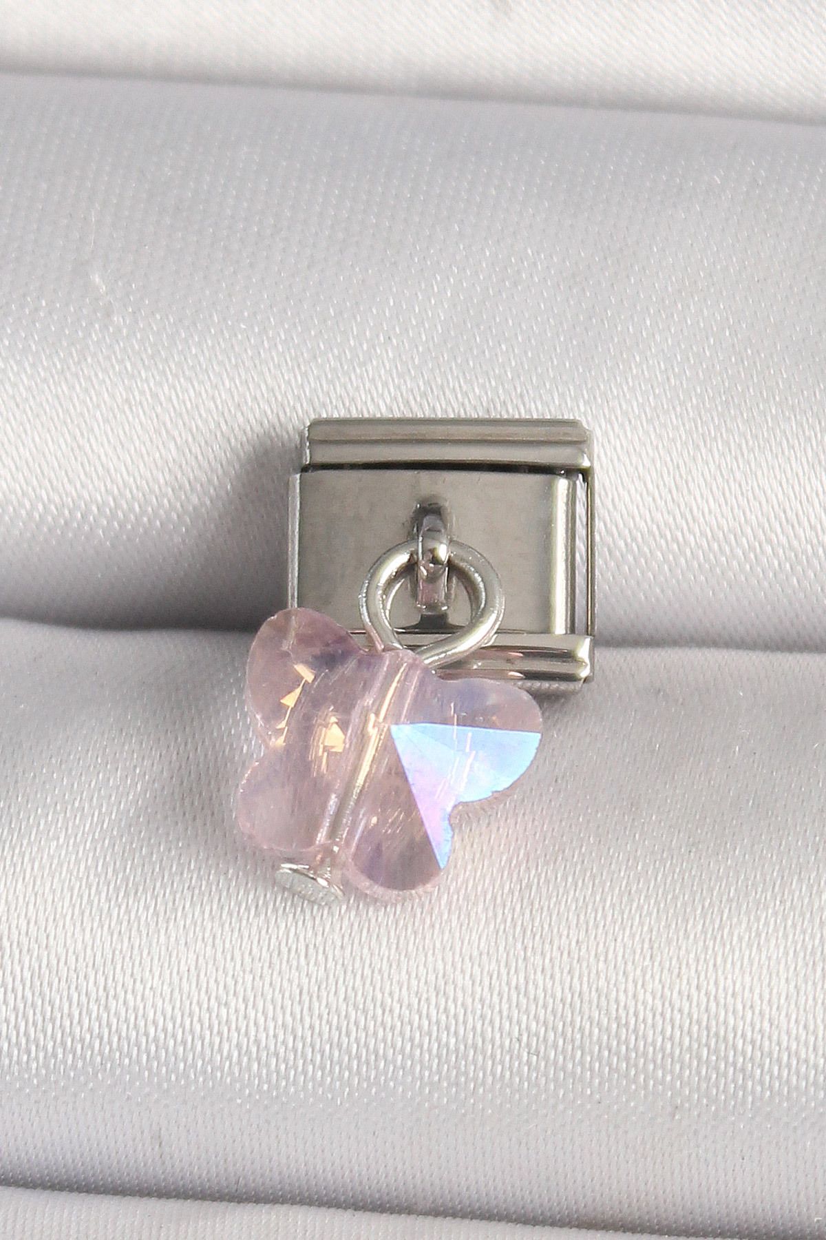 callerrons accessories Gümüş Renk Pembe Zirkon Taşlı Kelebek Model Nomination Charm - EBJ250501W32952