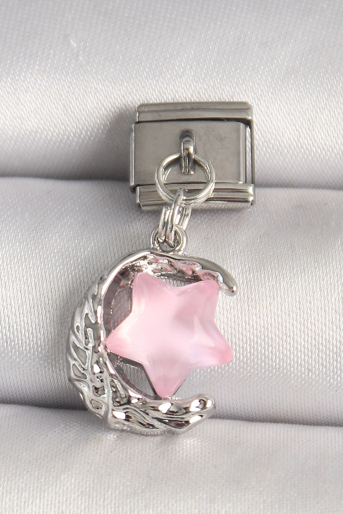 callerrons accessories Gümüş Renk Hilal Pembe Mineli Yıldız Model Nomination Charm - EBJ250501W32916