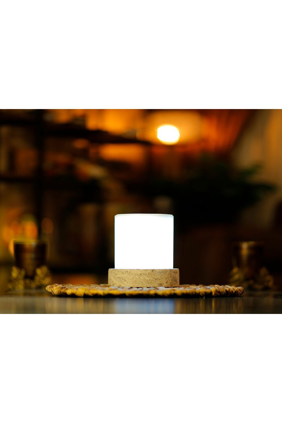 SerenityHaven Candela 13cm Mermer ve Traverten Masa Lambası, Mermer Abajur, Lüks Gece Lambası (Led Lamba Dahil)
