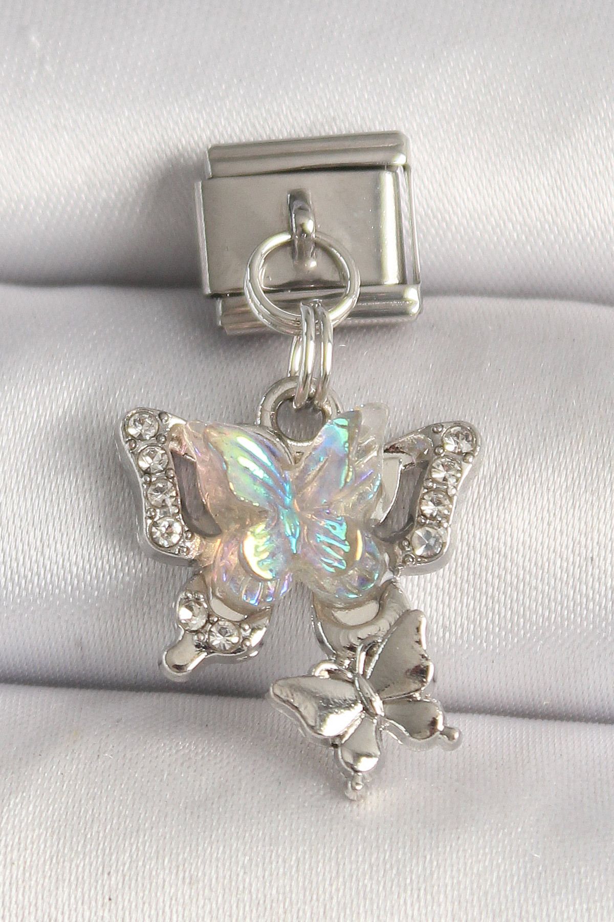 callerrons accessories Gümüş Renk Zirkon Taşlı Beyaz Mineli Kelebek Model Kelebek Detay Nomination Charm - EBJ250501W32962