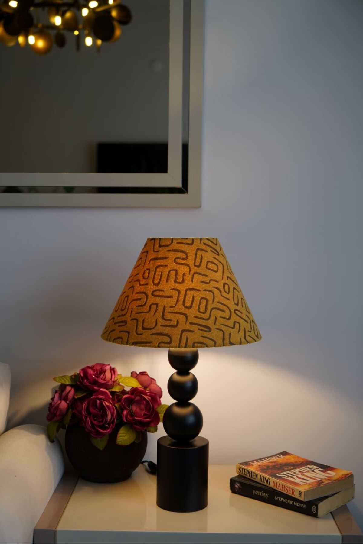 retro home design Özel Siyah Ayaklı Kadife Kumaş Konik Labirent Desenli Dekoratif Abajur Yatak Odası Salon