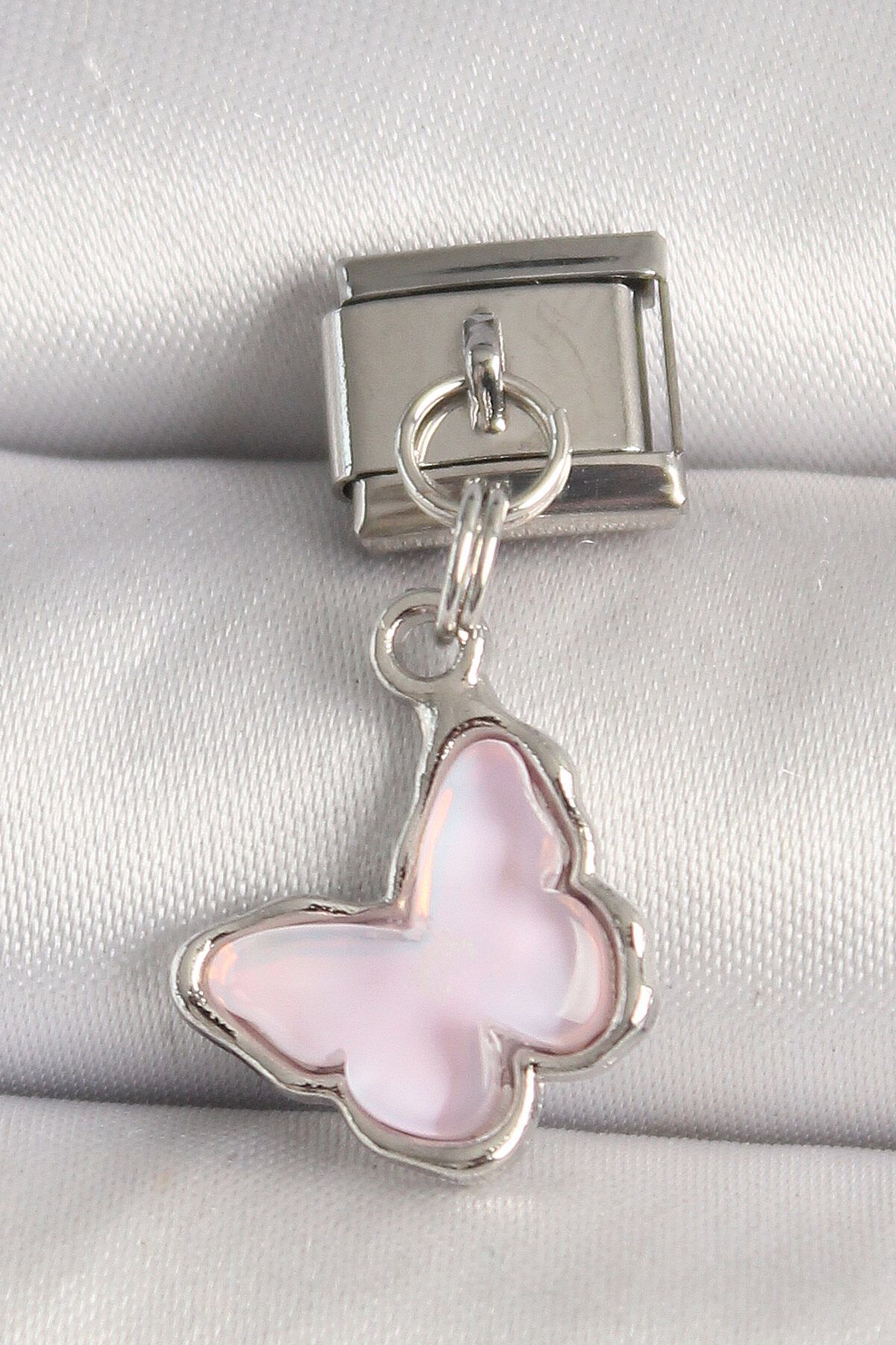 HobiDünyasıElif 316L Çelik Gümüş Renk Pembe Kelebek Model Nomination Charm - Lisinya