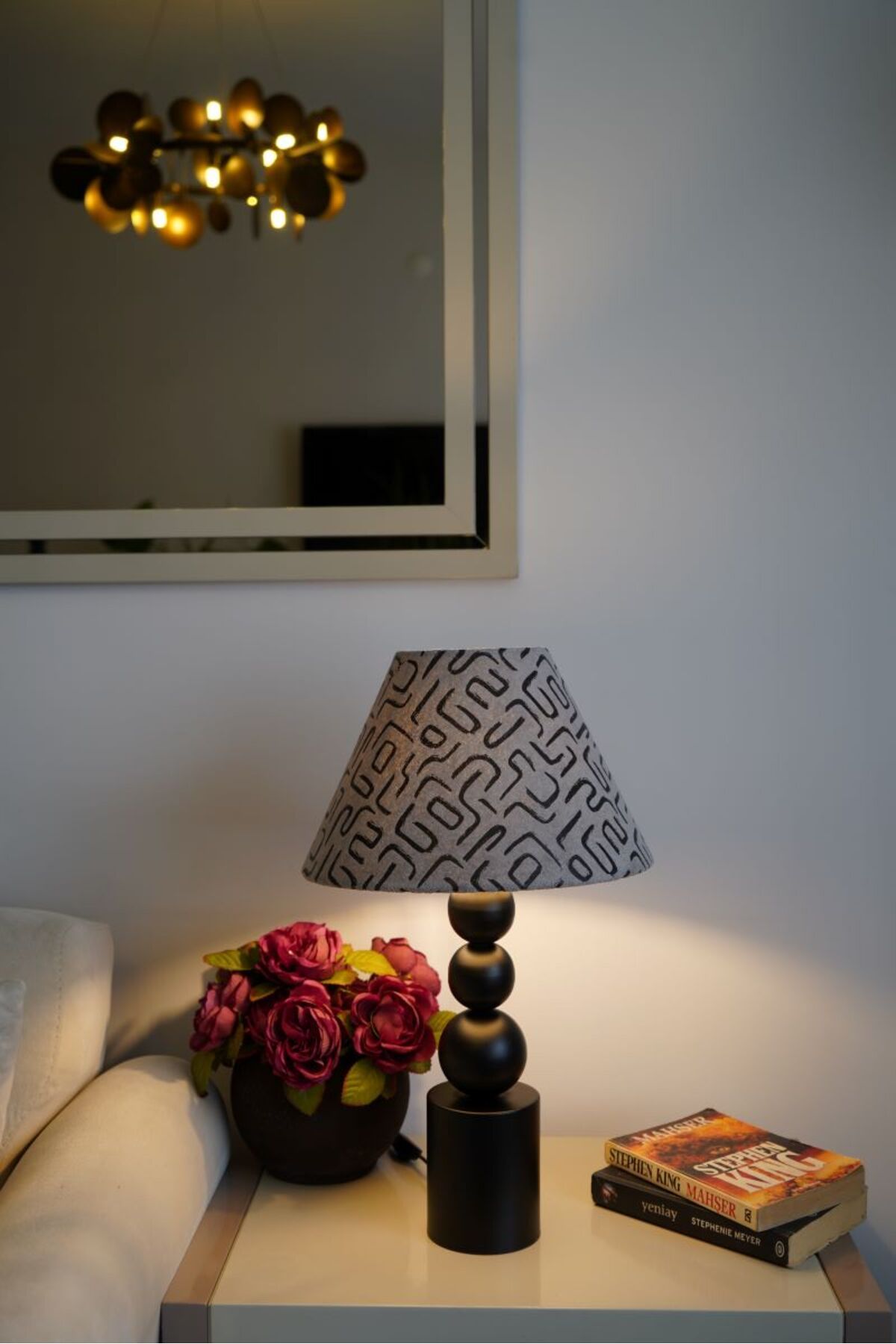 retro home design Özel Siyah Ayaklı Kadife Kumaş Konik Labirent Desenli Dekoratif Abajur Yatak Odası Salon