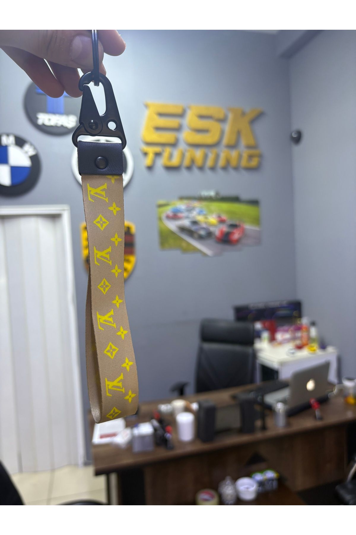 ESK TUNİNG LV Anahtarlık Altın Varaklı 3D