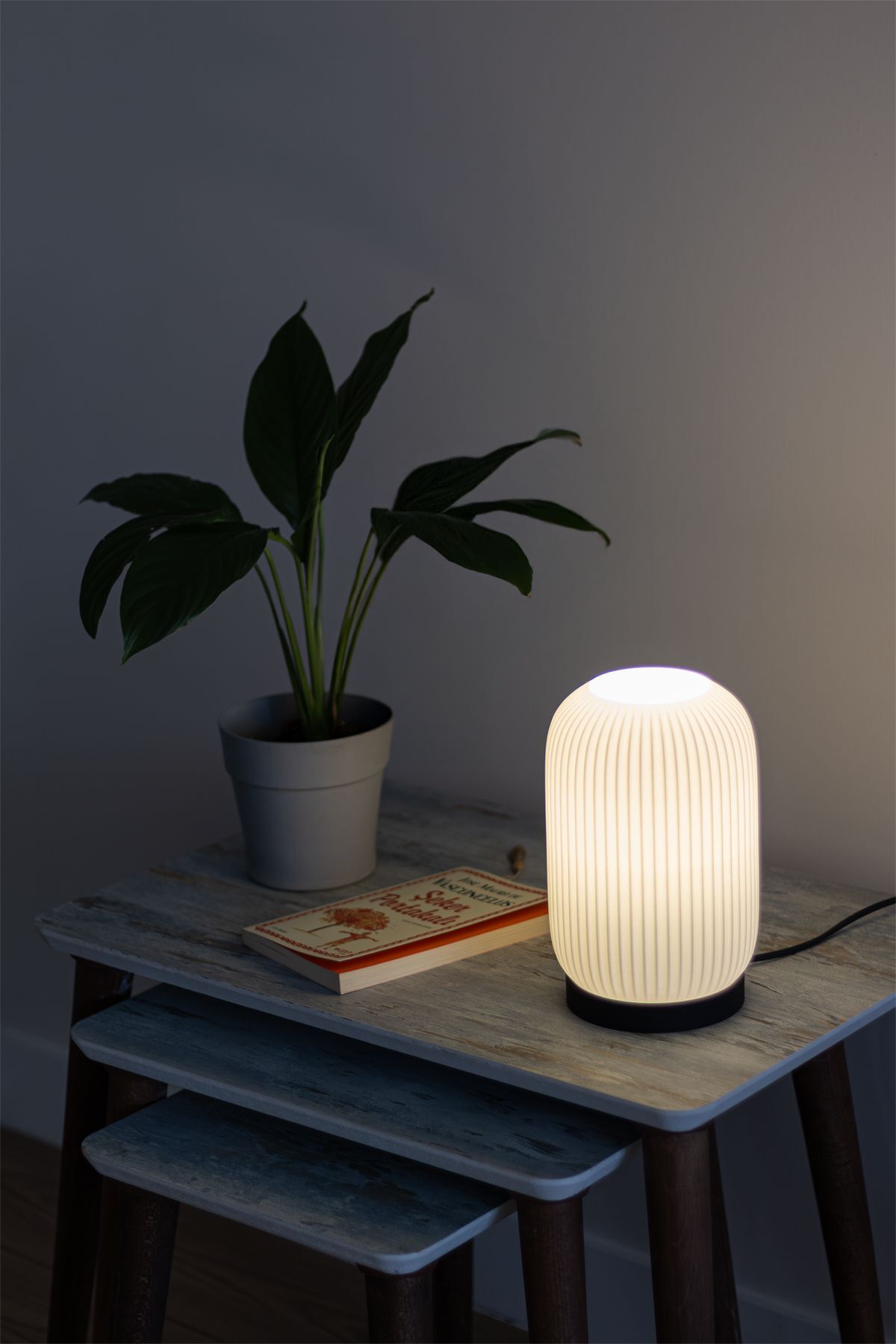 Benlight Studio Masa Lambası