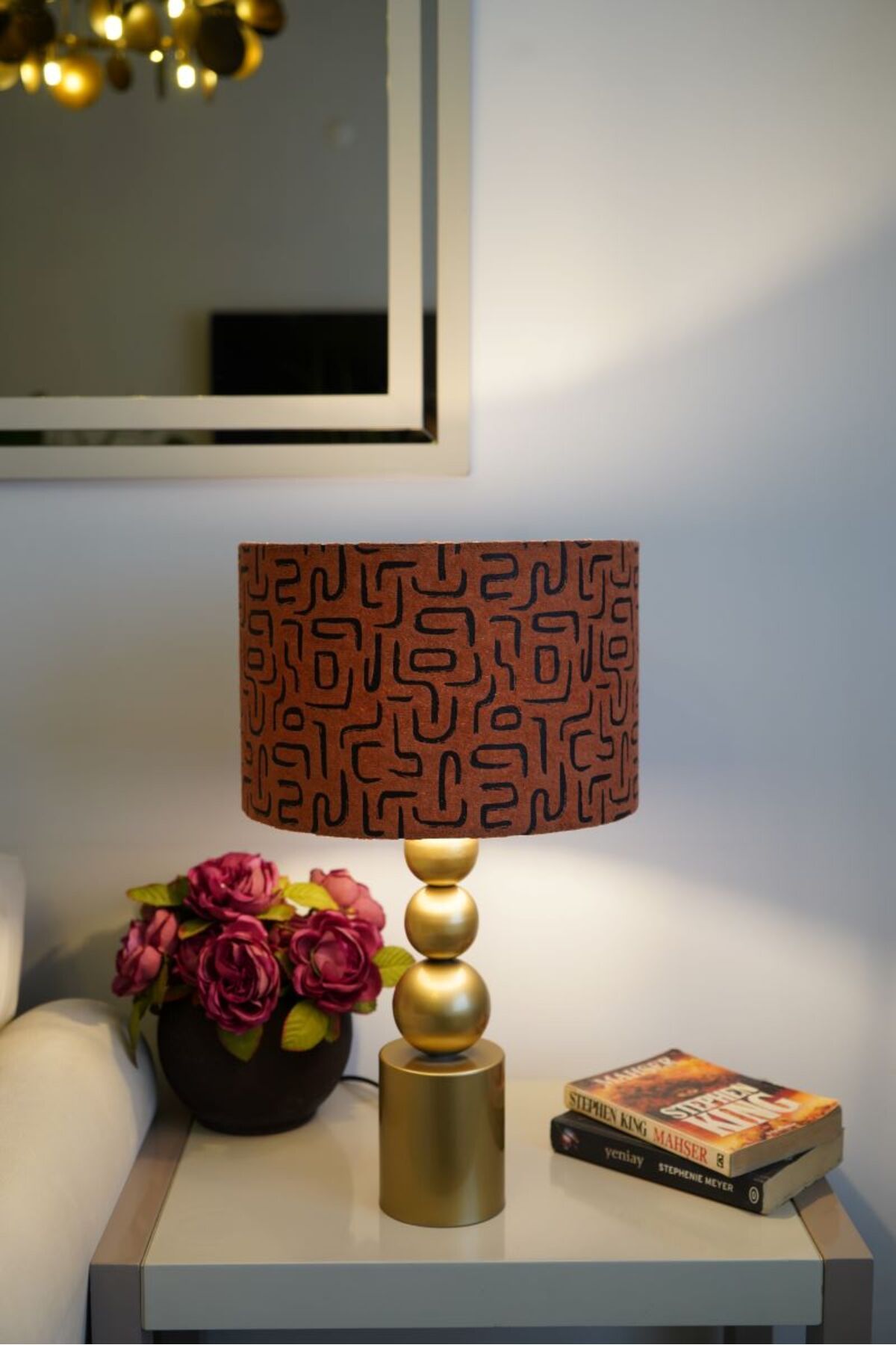 retro home design Özel Eskitme Ayaklı Kadife Kumaş Silindir Labirent Desenli Dekoratif Abajur Yatak Odası Salon