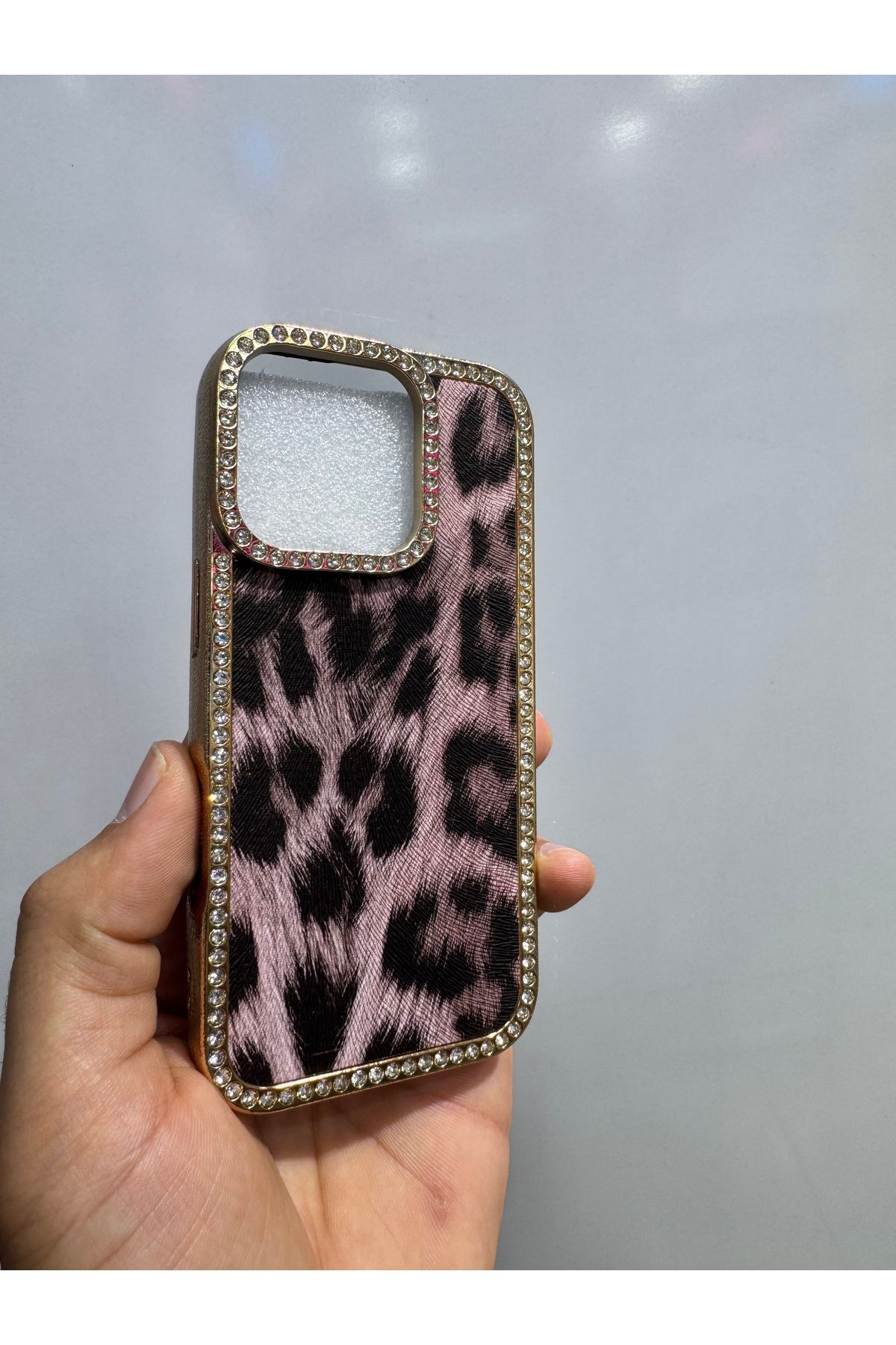 İVEYS VENKA LEOPAR DESENLİ KILIF