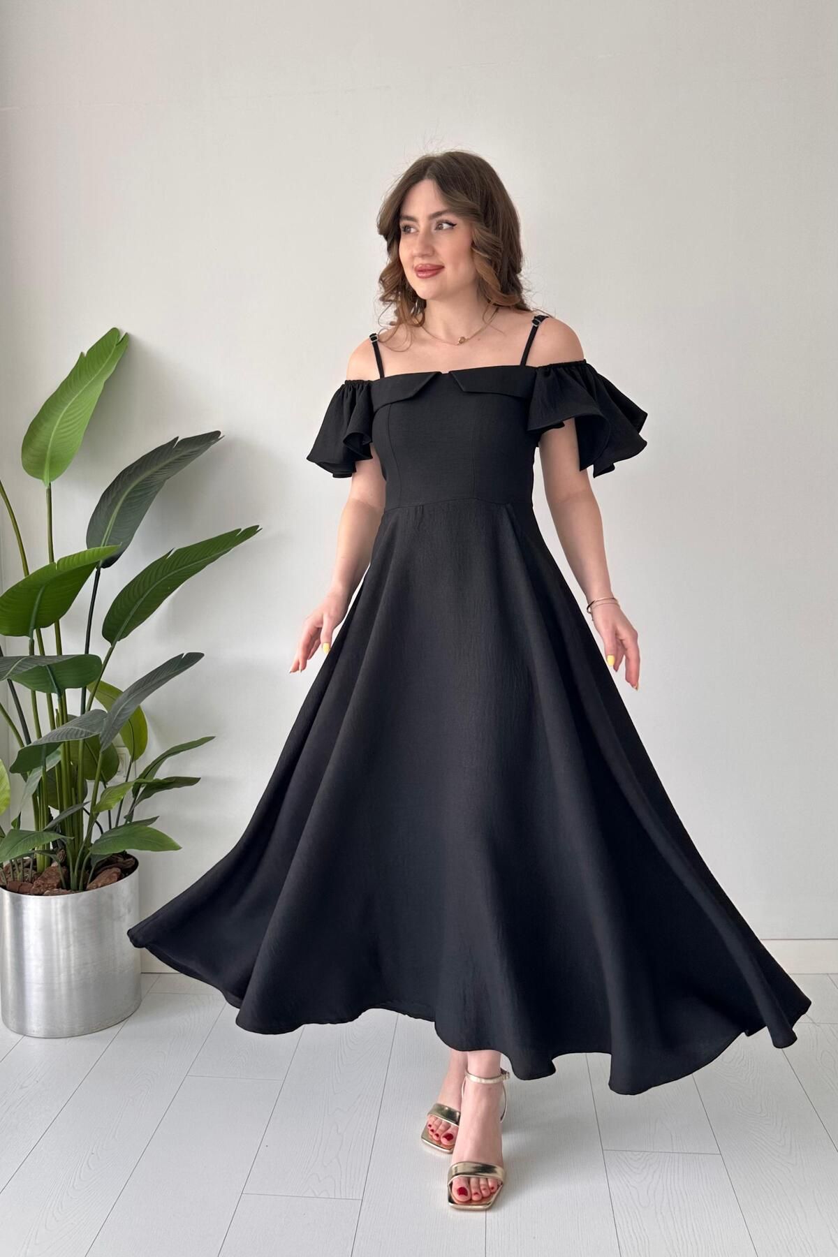 MaziButik Askılı Volanlı Elbise Siyah