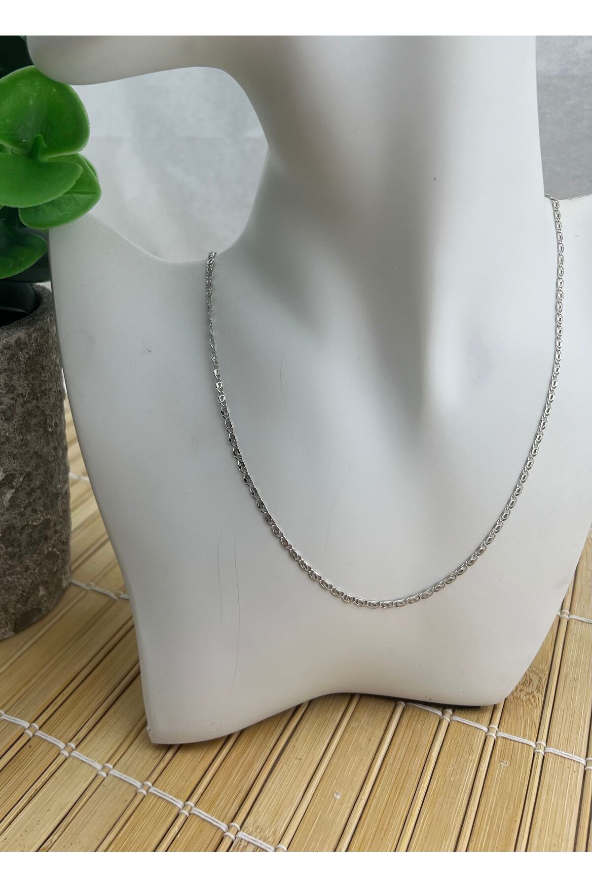 Venom Boutique Bijouterie Accessory VIP Kadın/Erkek 45 cm Gümüş Renkli Xuping İnce Zincir Kolye (Minimal Parlak Model)
