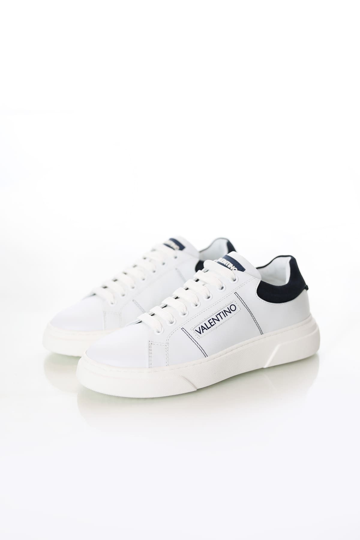 Valentino Kadın Stunny Lace-Up Bağcıklı Sneakers - Beyaz