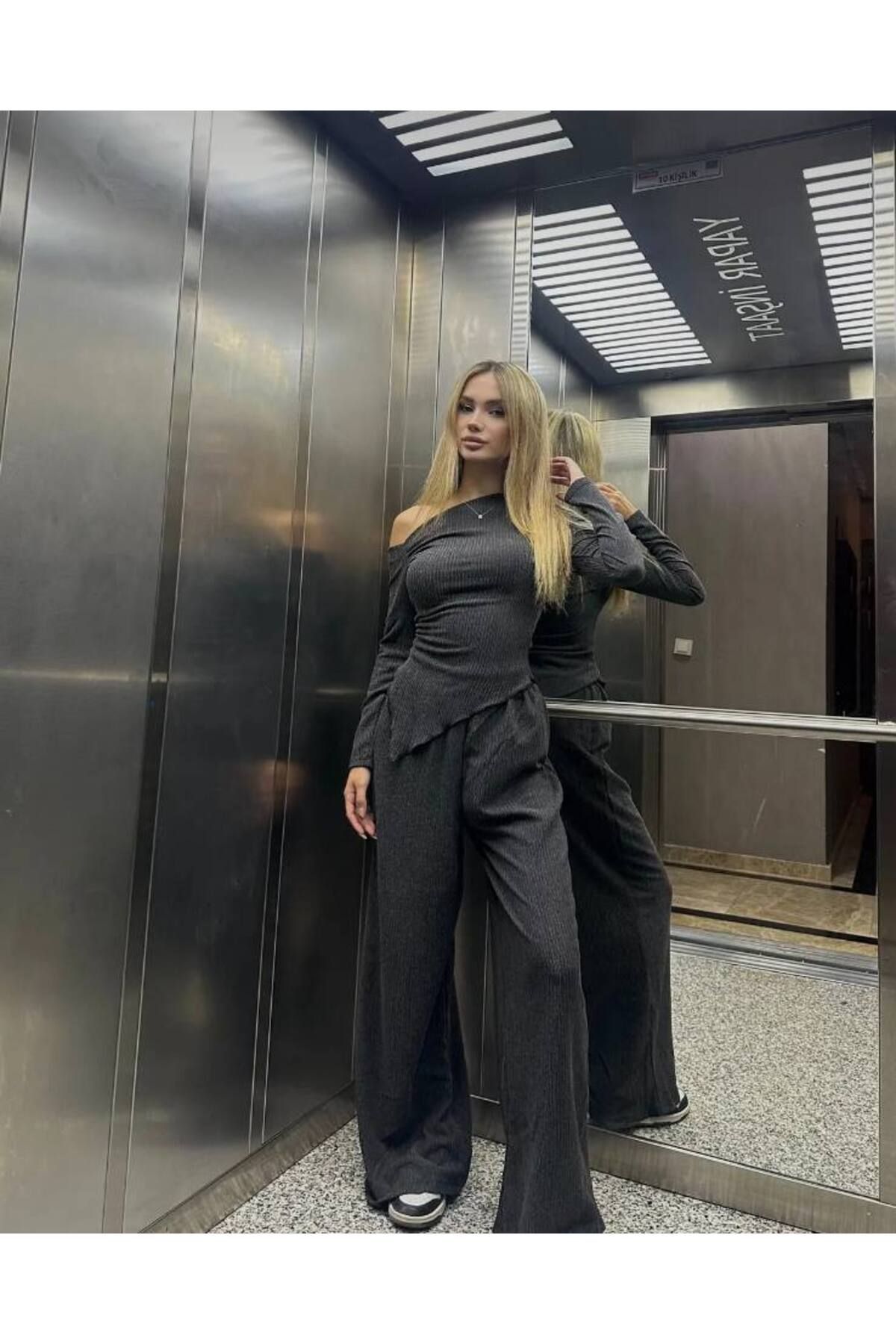H & S DESING Kadın Düşük Omuz Drape Detay Bürümcük Bluz Pantolon Takımı