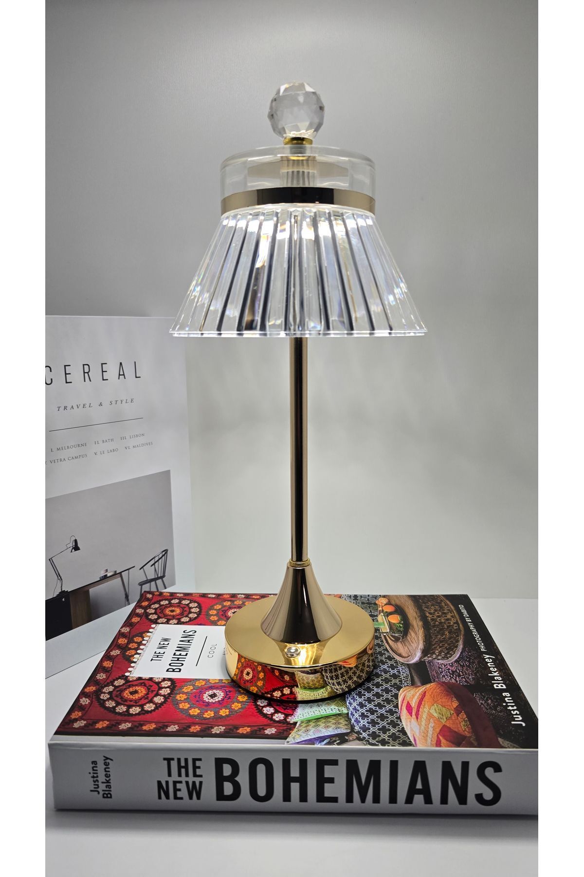 YNSK Kristal ve Altın Detaylı Şarj Edilebilir Masa Lambası