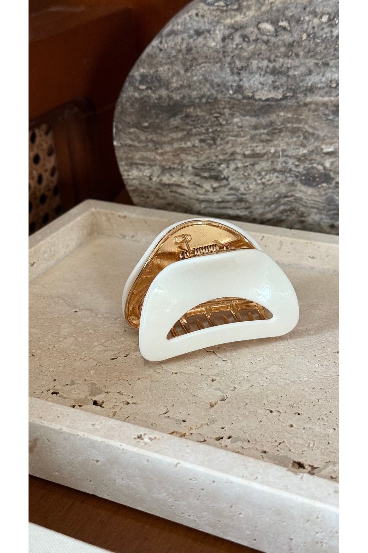 Muse Sister-Ecru Bone Latch Buckle 3