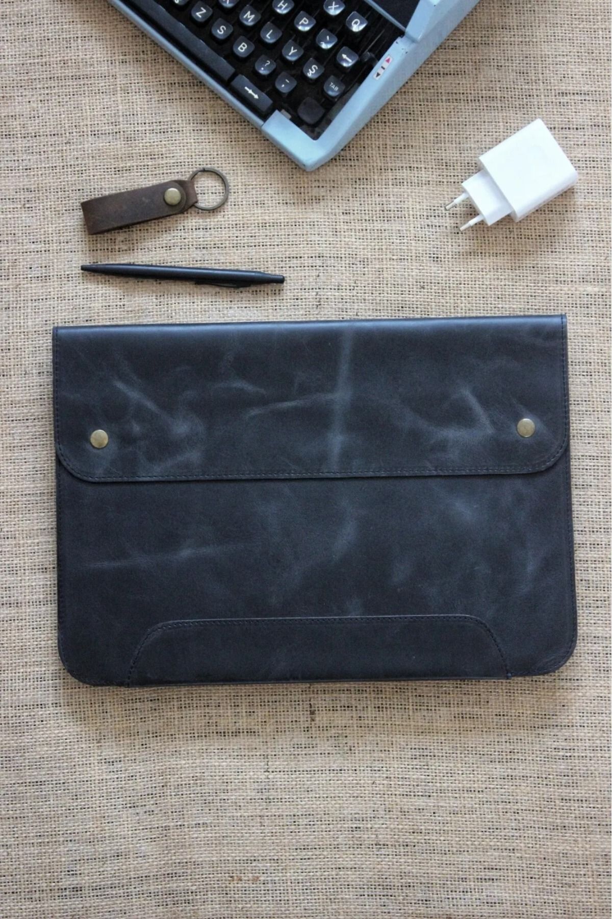 OrcaLeather Deri Laptop Çantası / Notebook - Macbook - Ultrabook - Matebook Kılıfı / 13 - 14 Inç Uyumlu