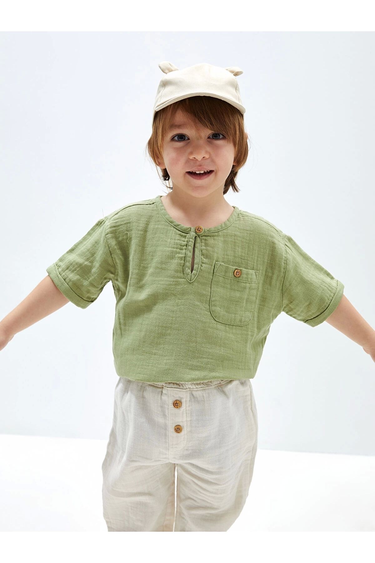 LC Waikiki-Lcw Kids Green Crew Neck Short Sleeve Baby Boy T-Shirt and Pants 2-Piece Set 3