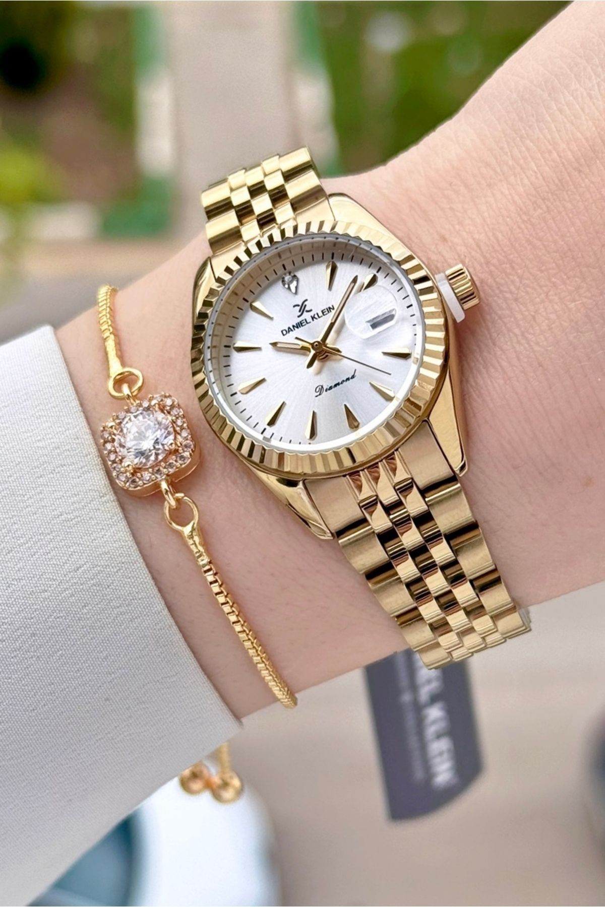 Daniel Klein Diamond Gold Renk 28 Mm Kadın Kol Saati Ve Bileklik