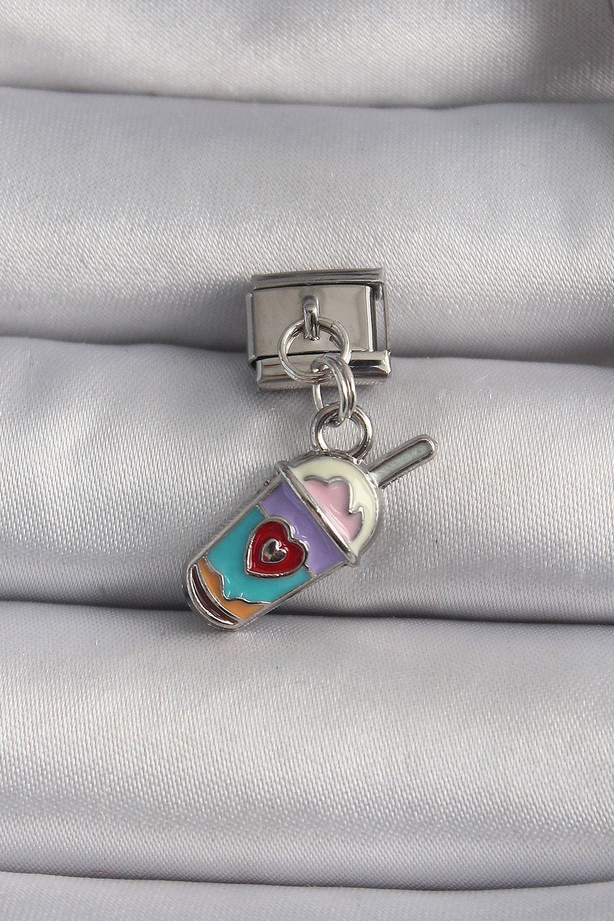 BZK ACCESSORİES 316L Çelik Gümüş Renk Sallantı İçecek Model Nomination Charm