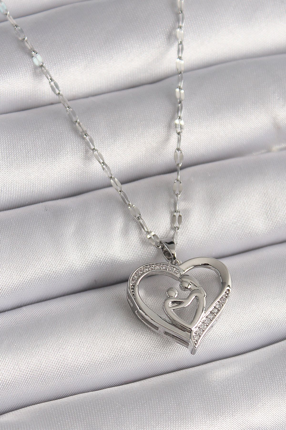 MMB Boutique 316L Çelik Gümüş Renk Zincir Zirkon Taşlı Kalp Anne Çocuk Figür Kadın Kolye