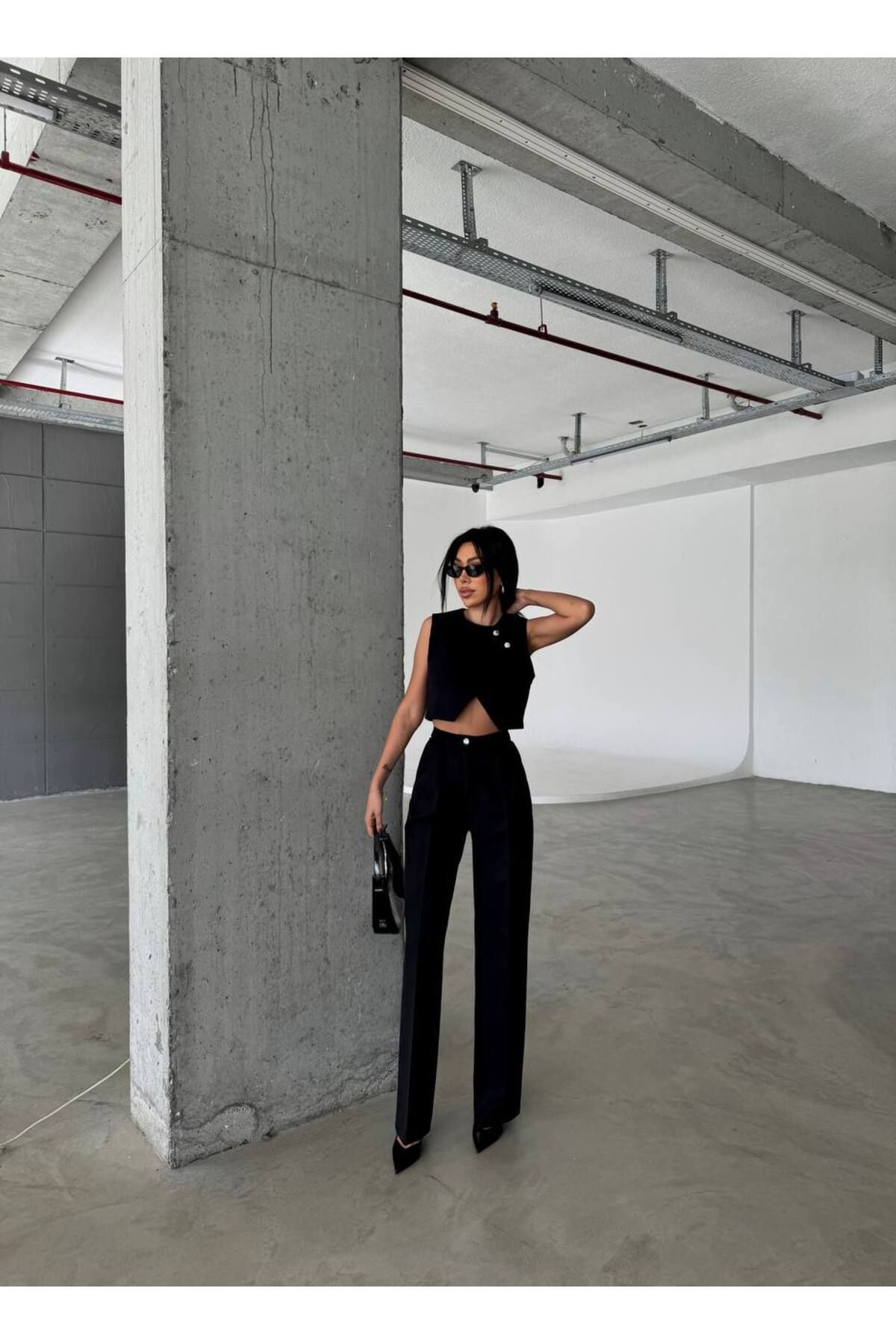 Castivo Fashion Asimetrik Düğme Detaylı Crop Yelekli Yüksek Bel Palazzo Takım