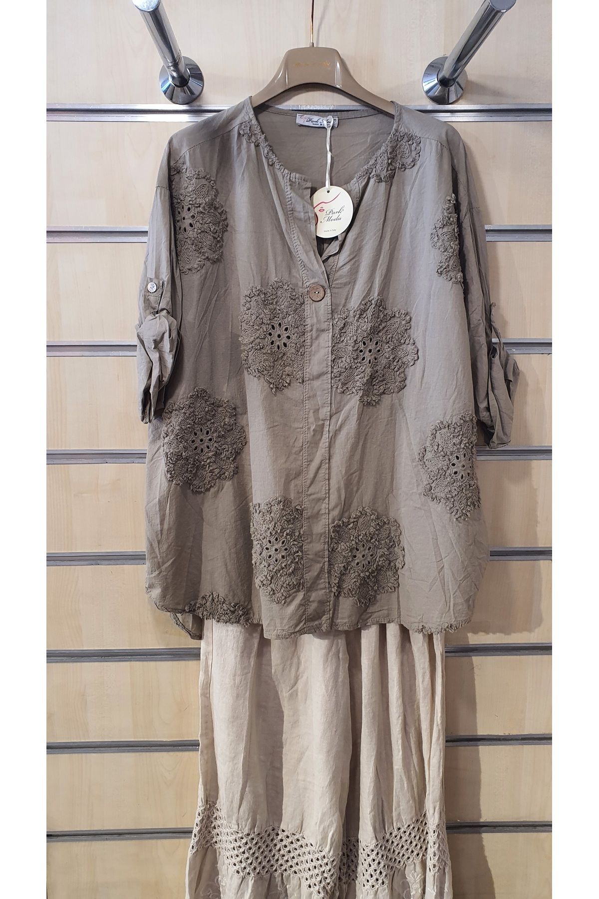 Park Moda ÇİÇEK KABARTMALI FİSTOLU GÖMLEK