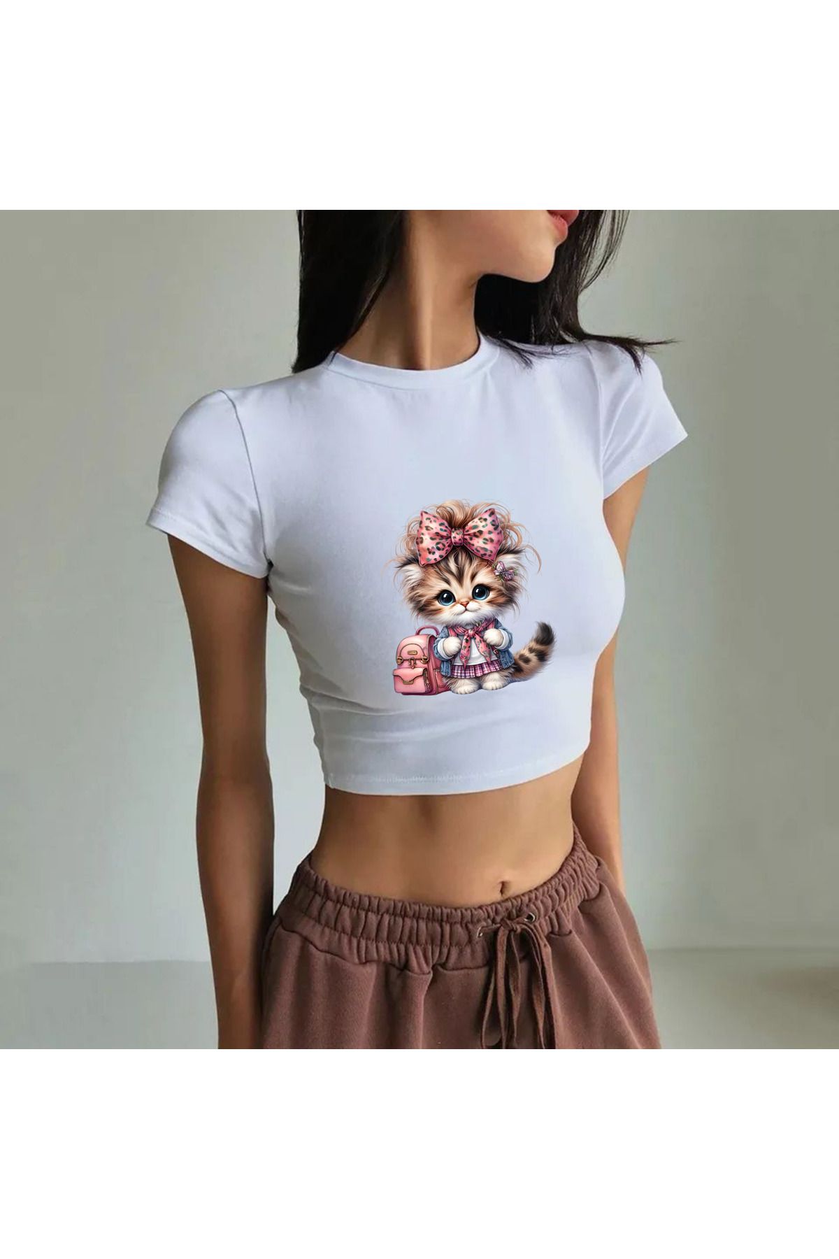 JadenJoy Pembe Fiyonklu Kedicik Desenli Beyaz Crop