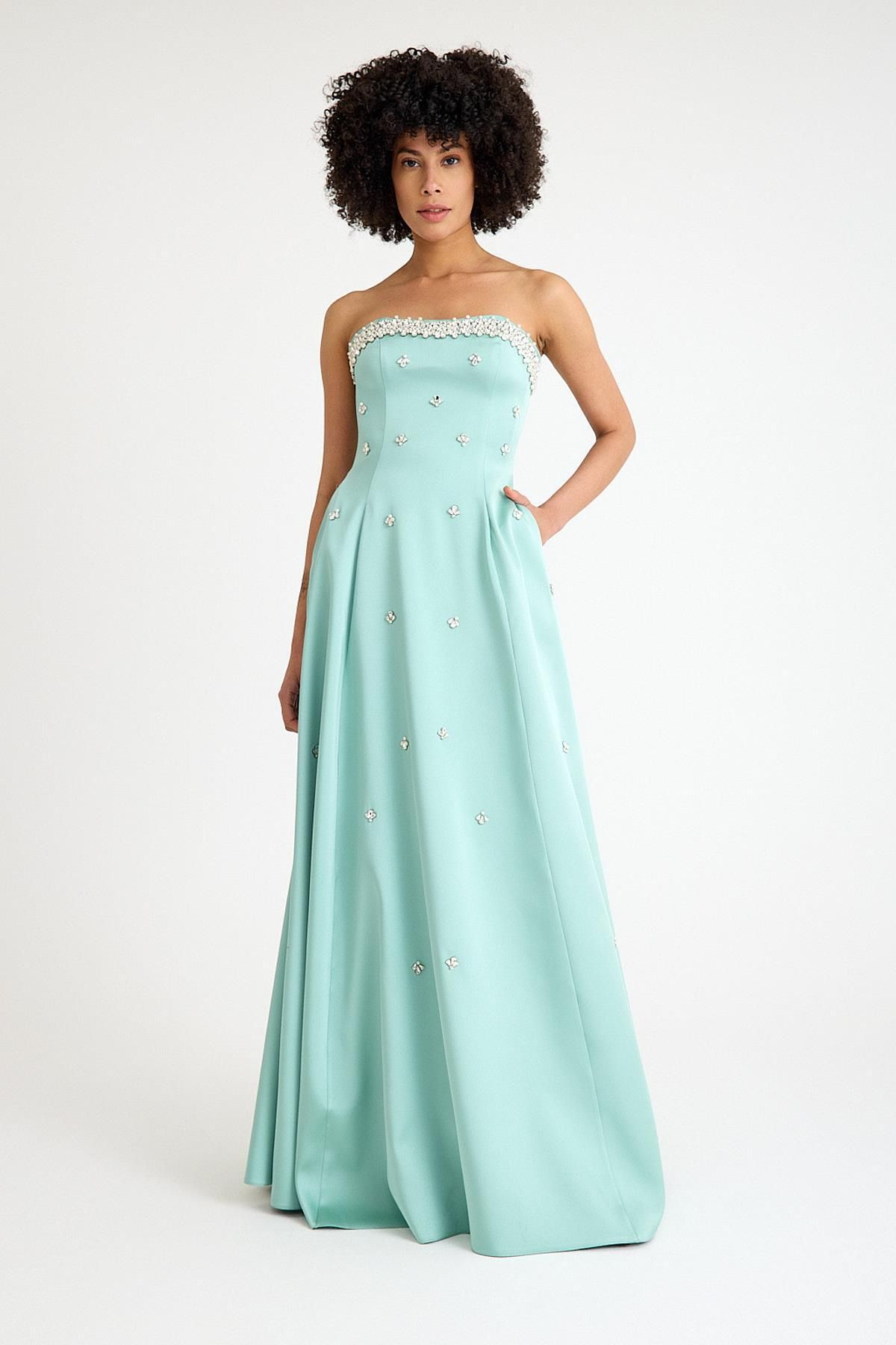 SpringStore Mint Straplez Yakası Taş İşlemeli Saten Abiye Elbise