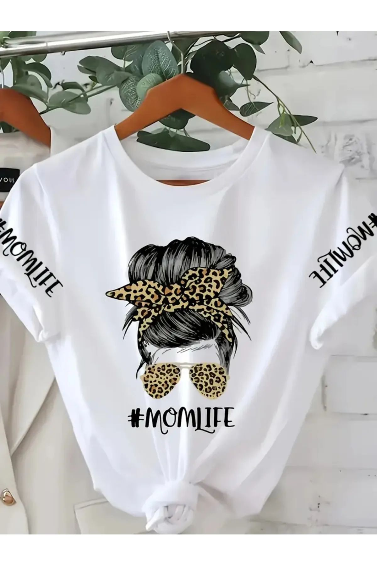 venüsdijital Momlife Leopar Desenli Tasarım Baskılı Kadın T-shirt