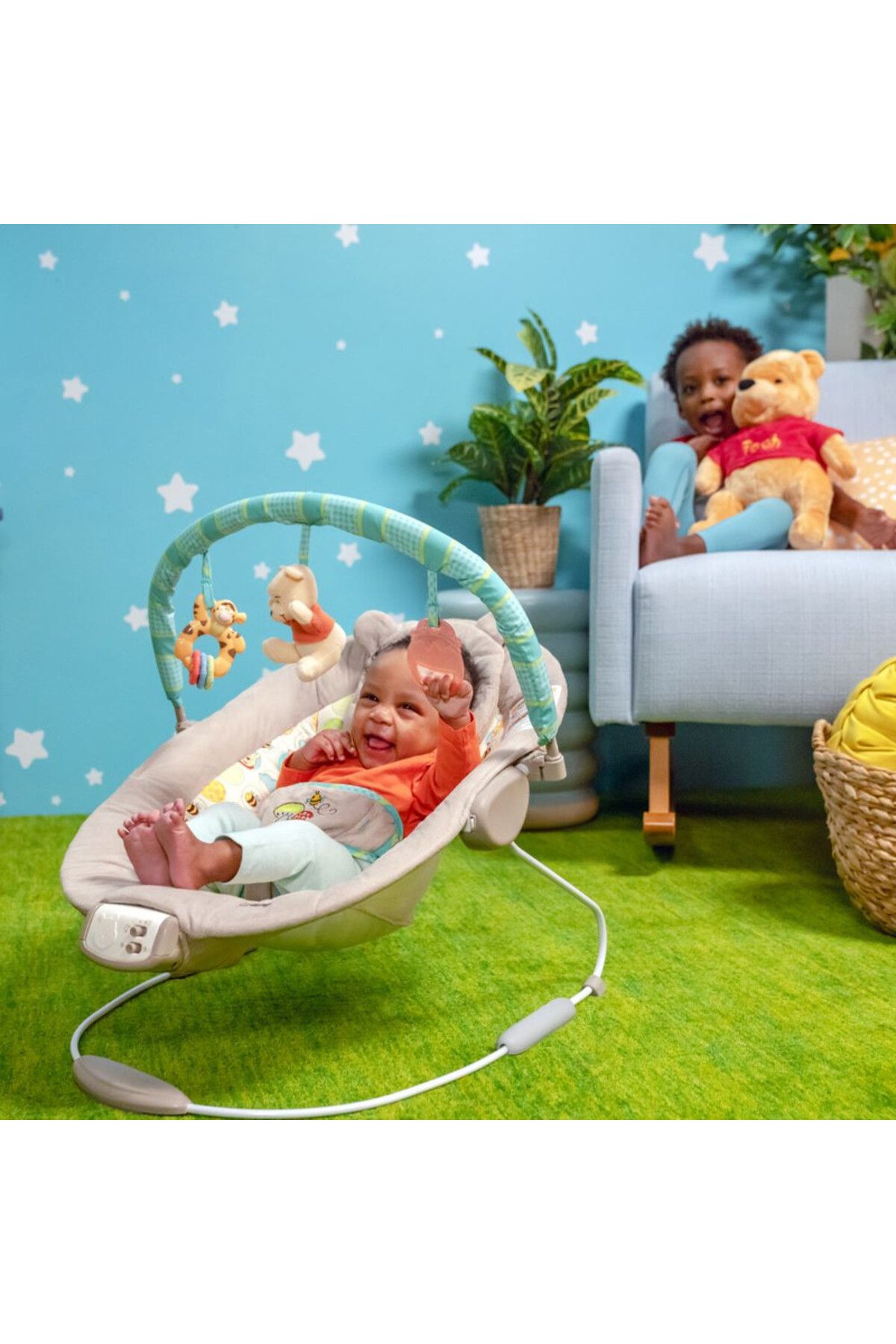 Bright Starts-- Winnie the Pooh Dots & Hunny Pots Bouncer, 0 to 6 months 3