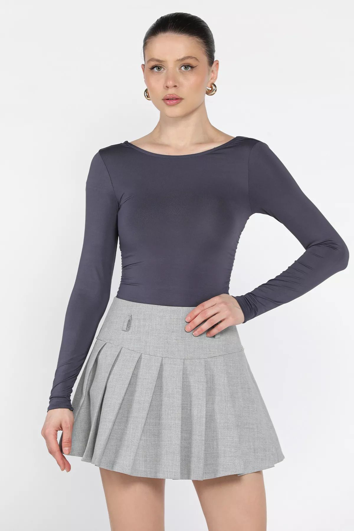 GÜLSELİ Füme Kadın Sırt Dekolteli Alttan Çıtçıtlı Bodysuit