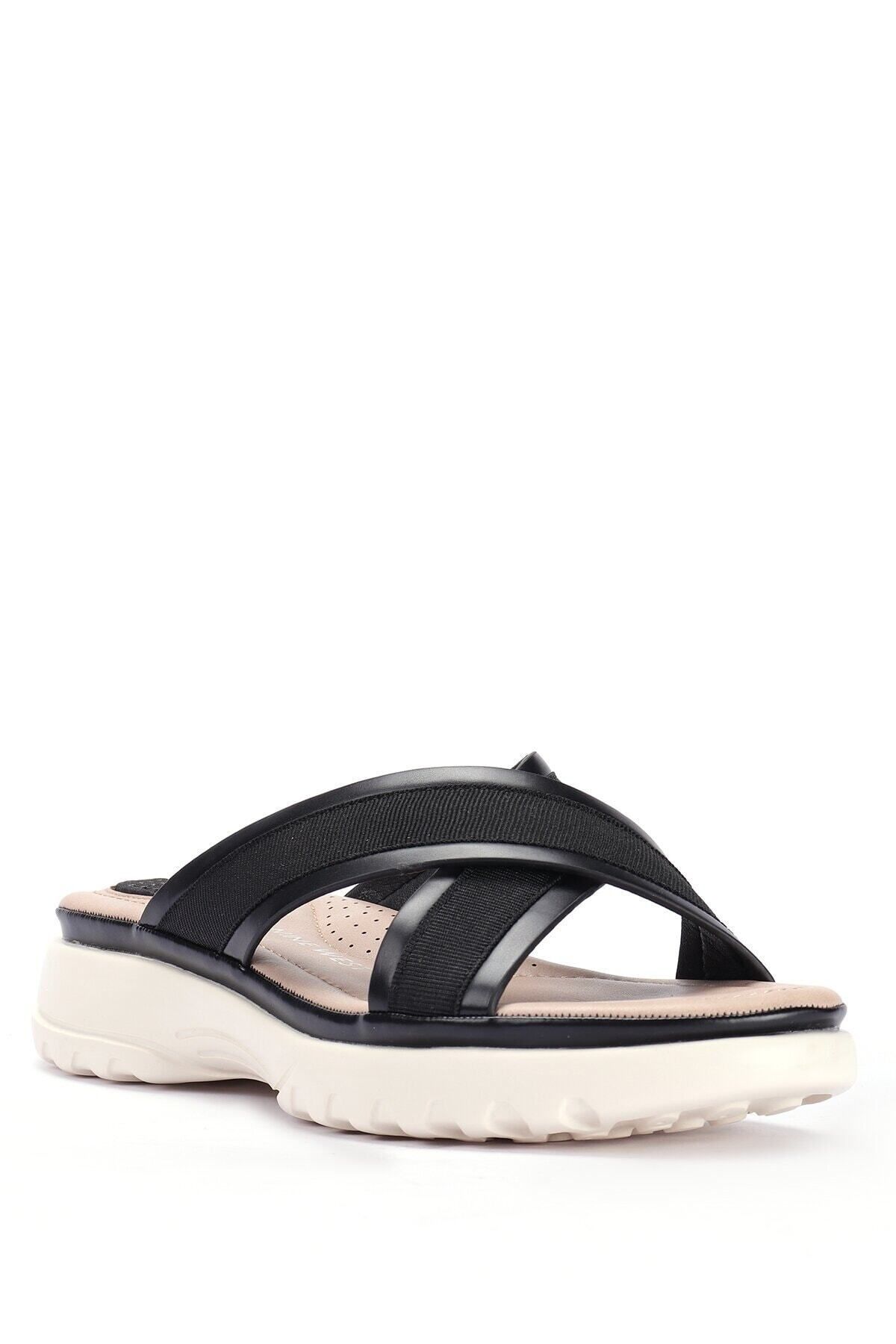 Nine West Calyxa Siyah Kadın Terlik