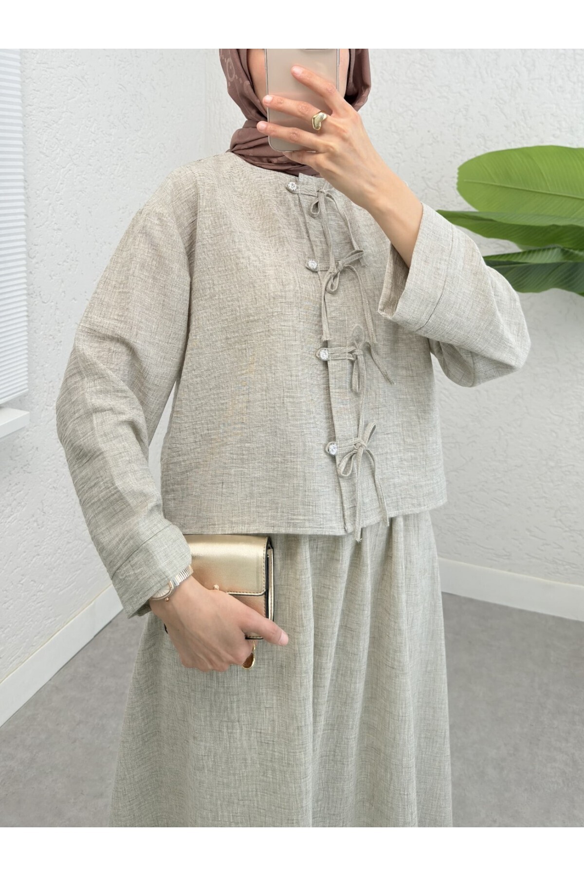 Modamorfo-Stone and Ribbon Detailed Skirted Linen Suit - Stone 4