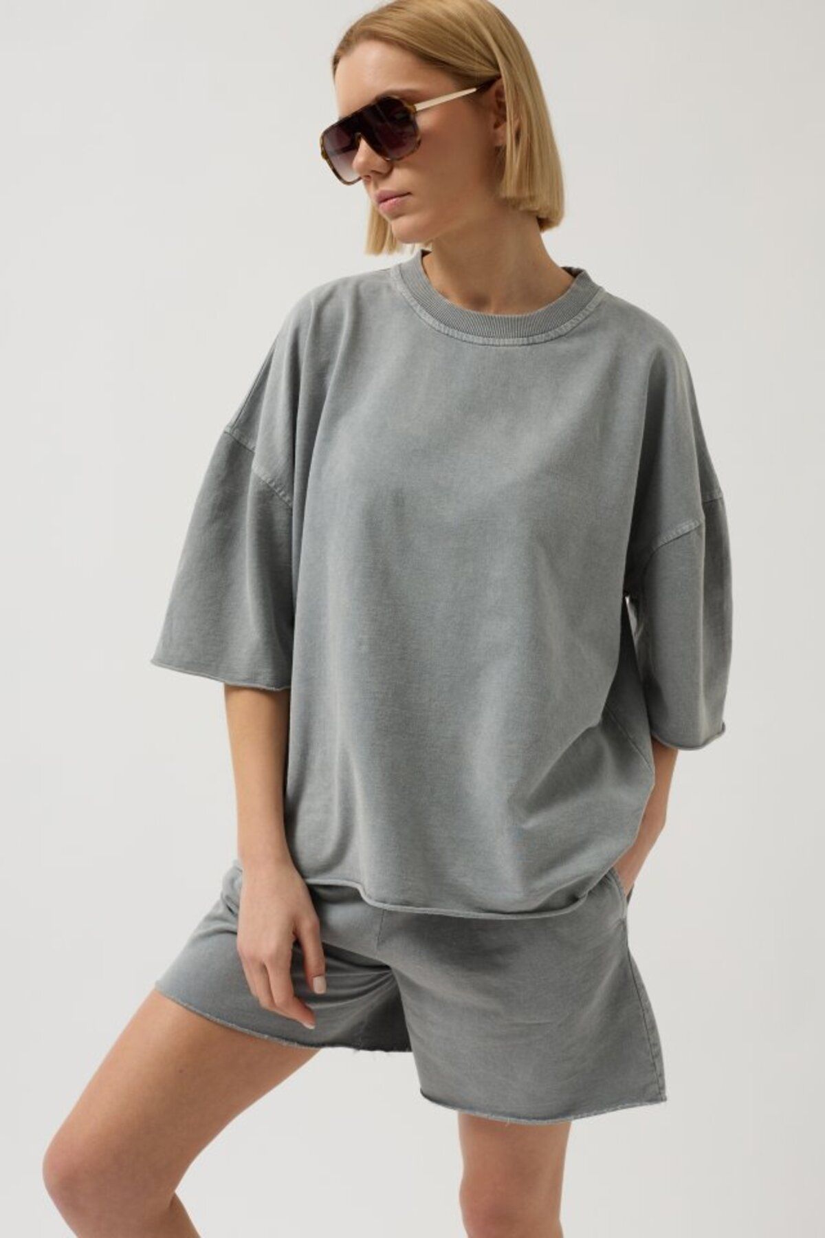 ARUZ MODA Oversize Lazer Kesim Bisiklet Yaka T-Shirt