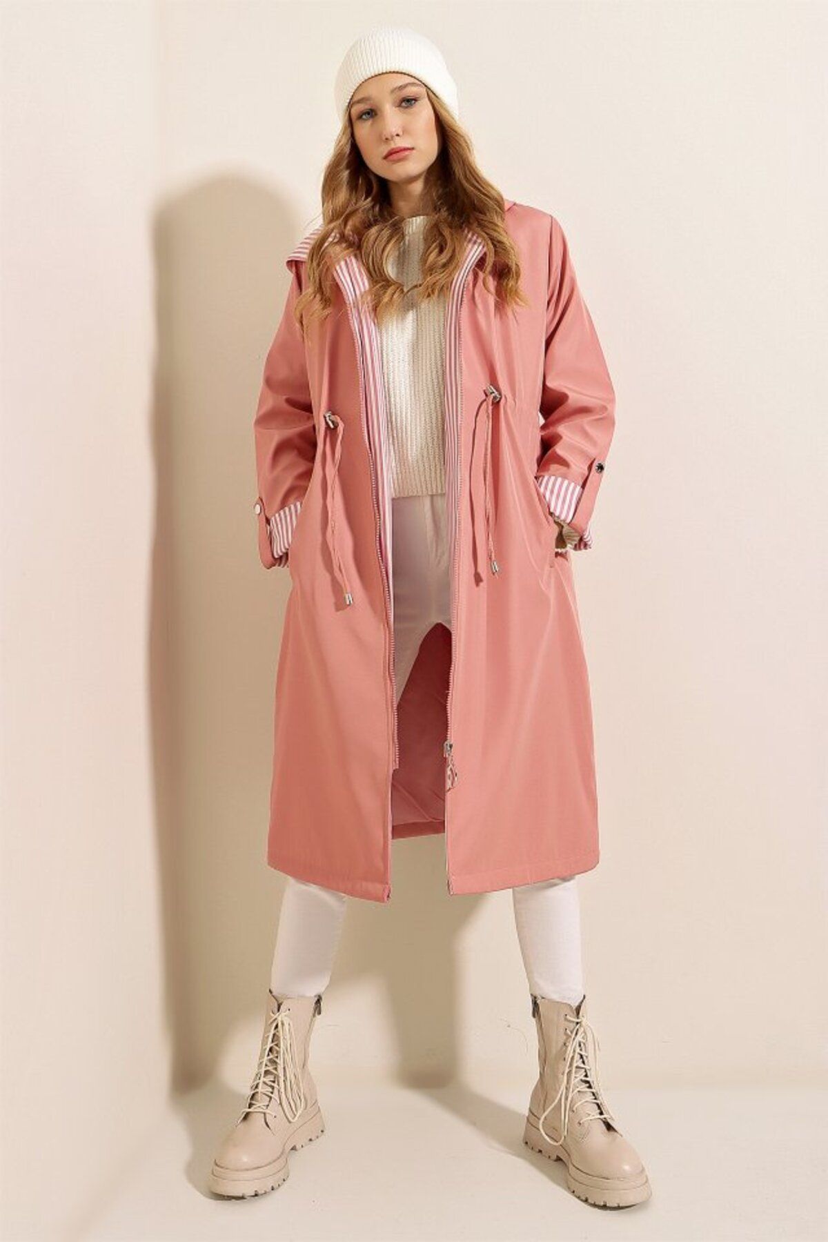 ARUZ MODA 9091 Beli Büzgülü Kapşonlu Trençkot - Pembe