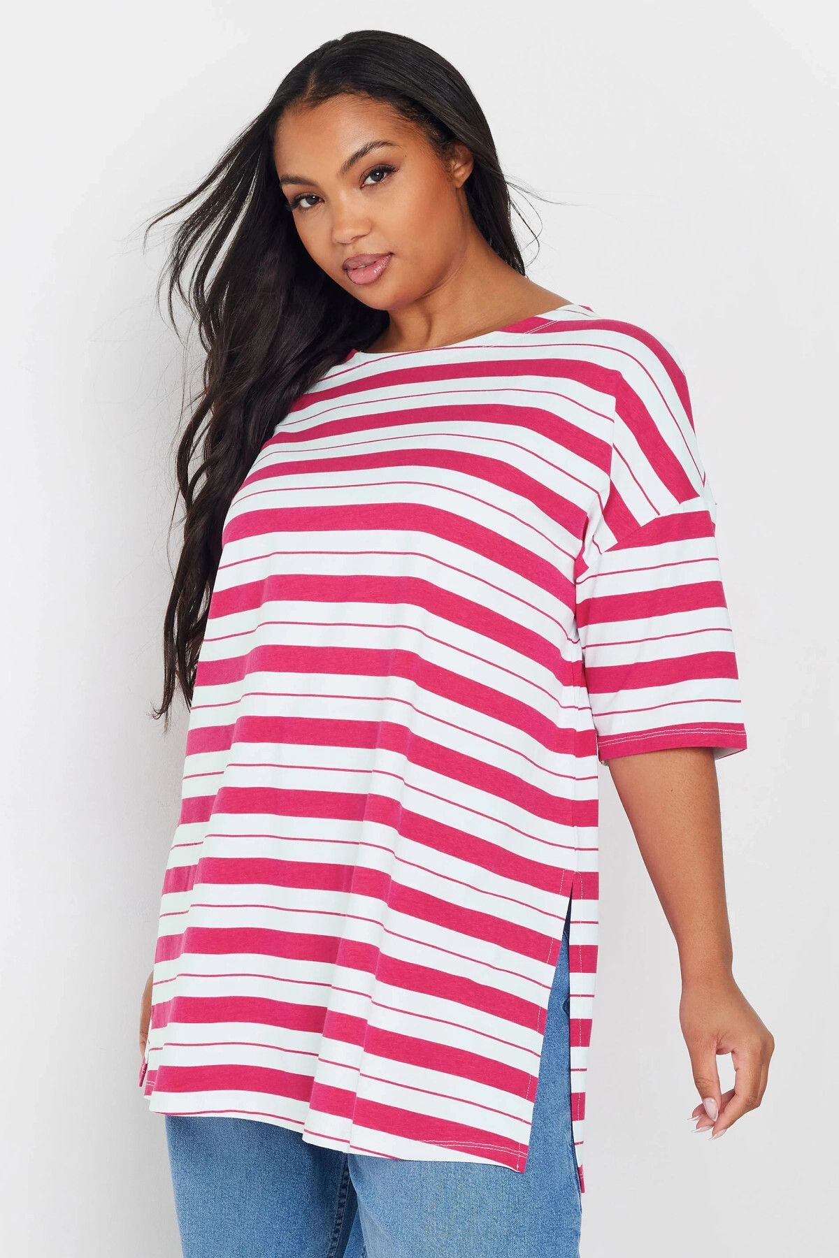 Stil Diva Büyük Beden Bisiklet Yaka Kısa Kollu Yanları Yırtmaçlı Çizgili T-shirt 303945