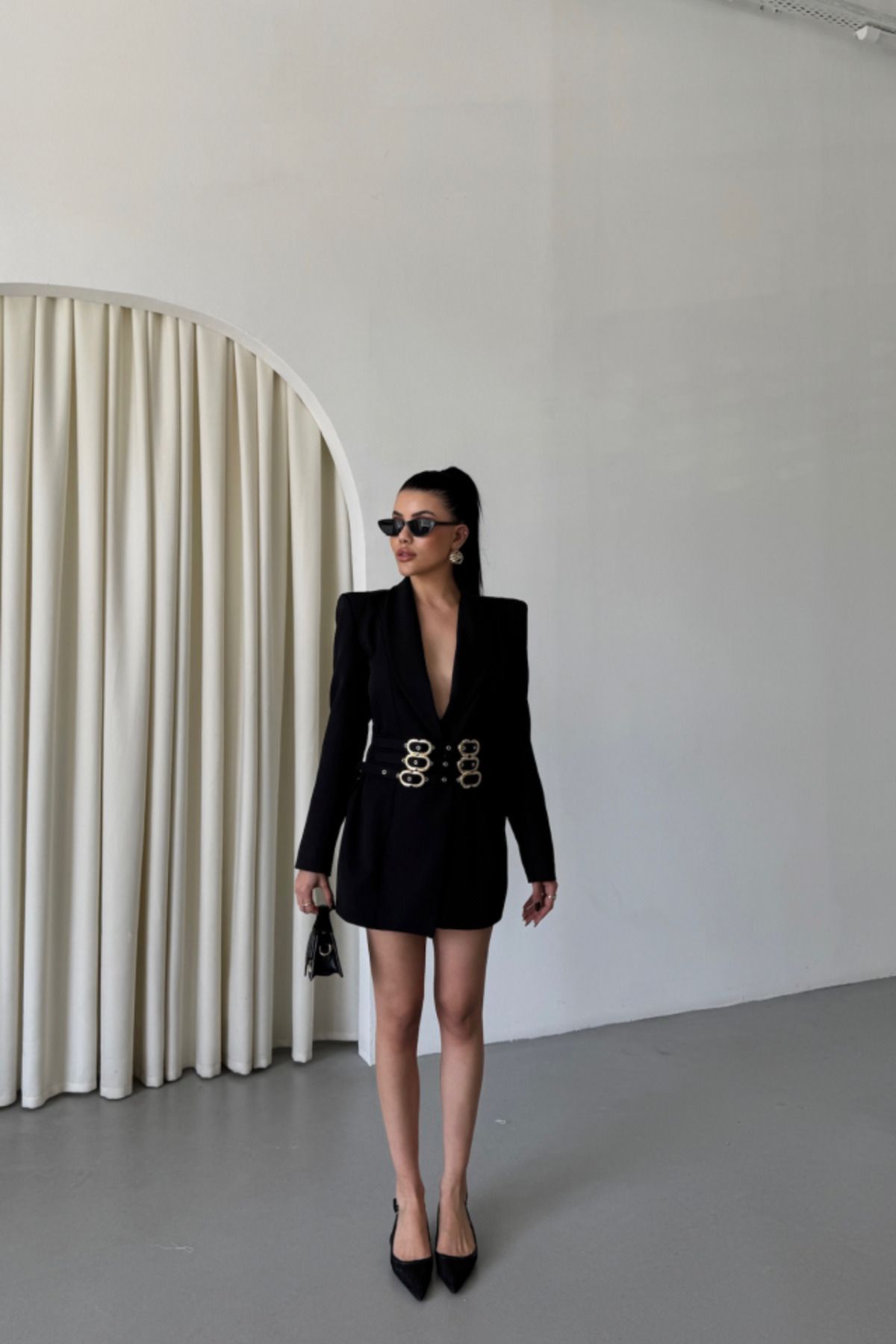 ARUZ MODA TEK DÜĞME CEKET 3 TOKALI KEMER SÜSLÜ - Siyah