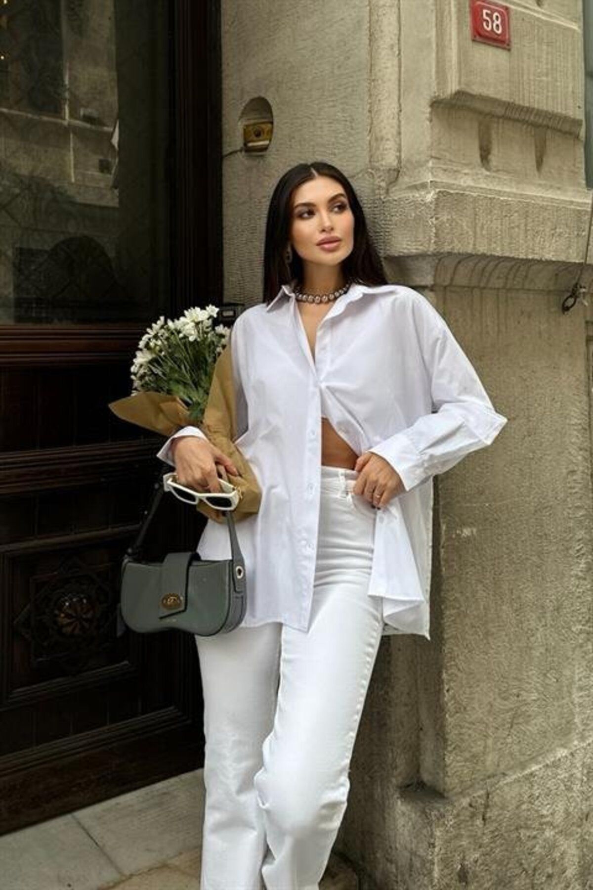 ARUZ MODA Alexis Sırt Dantel Oversıze Gömlek 3336-08