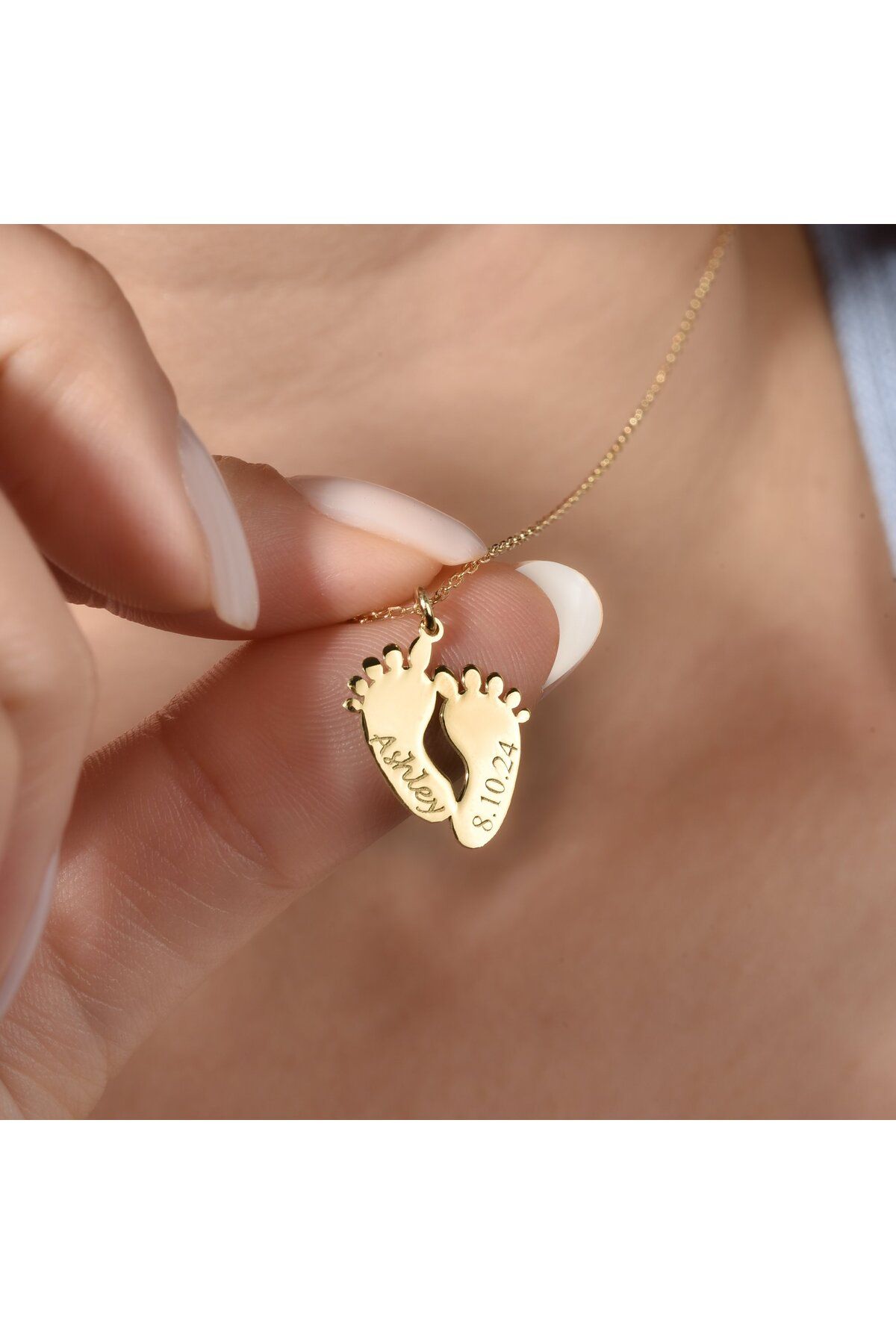 Nox Jewelry 14 Ayar Altın Kaplama Kişiselleştirilmiş Bebek Ayağı Gümüş Kolye - CN00448