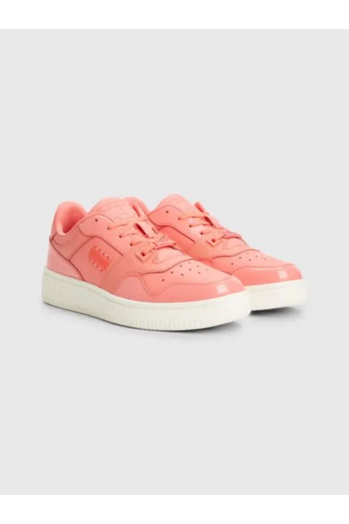 Tommy Jeans Kadın Retro Basket Leather Kadın Sneakers EN0EN02206XKI