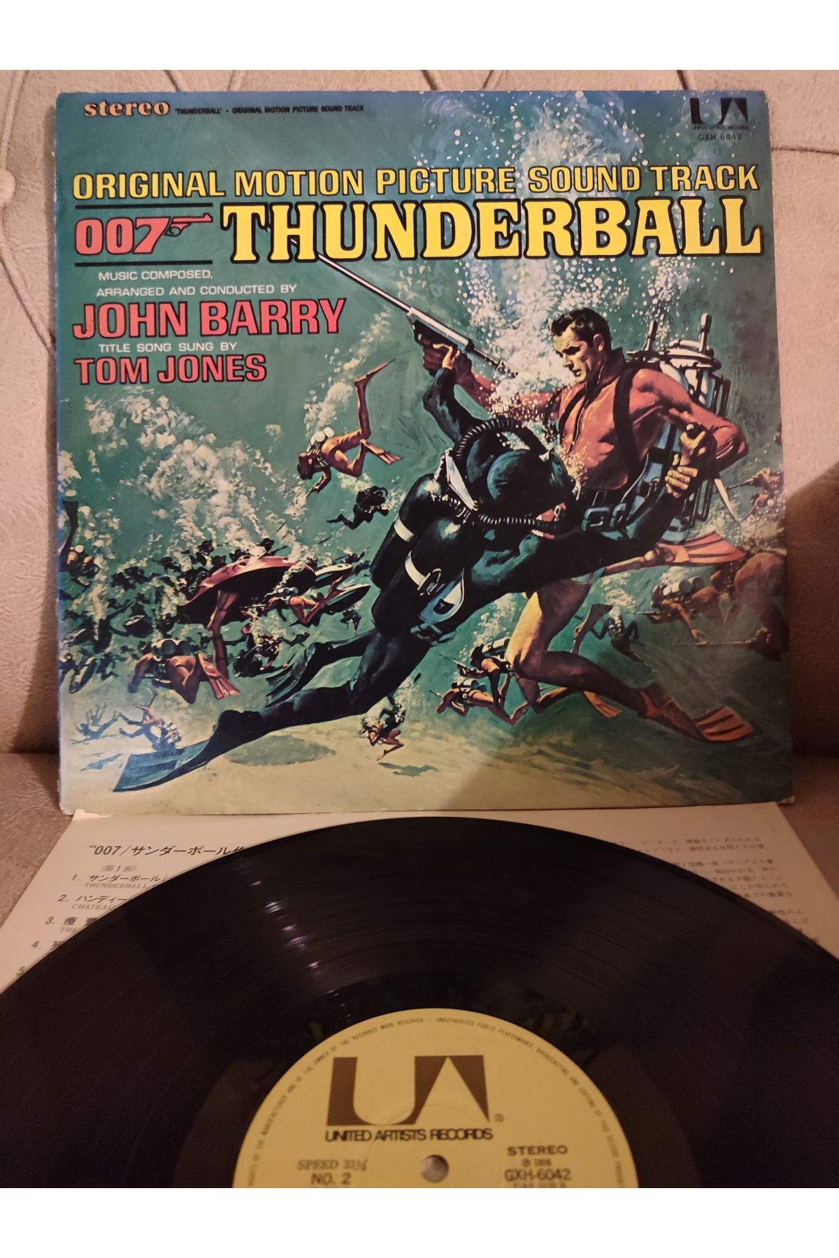 Plakperest 007 JAMES BOND -Thunderball - 1976 Nadir Japonya Basım LP Albüm Plak 2.EL