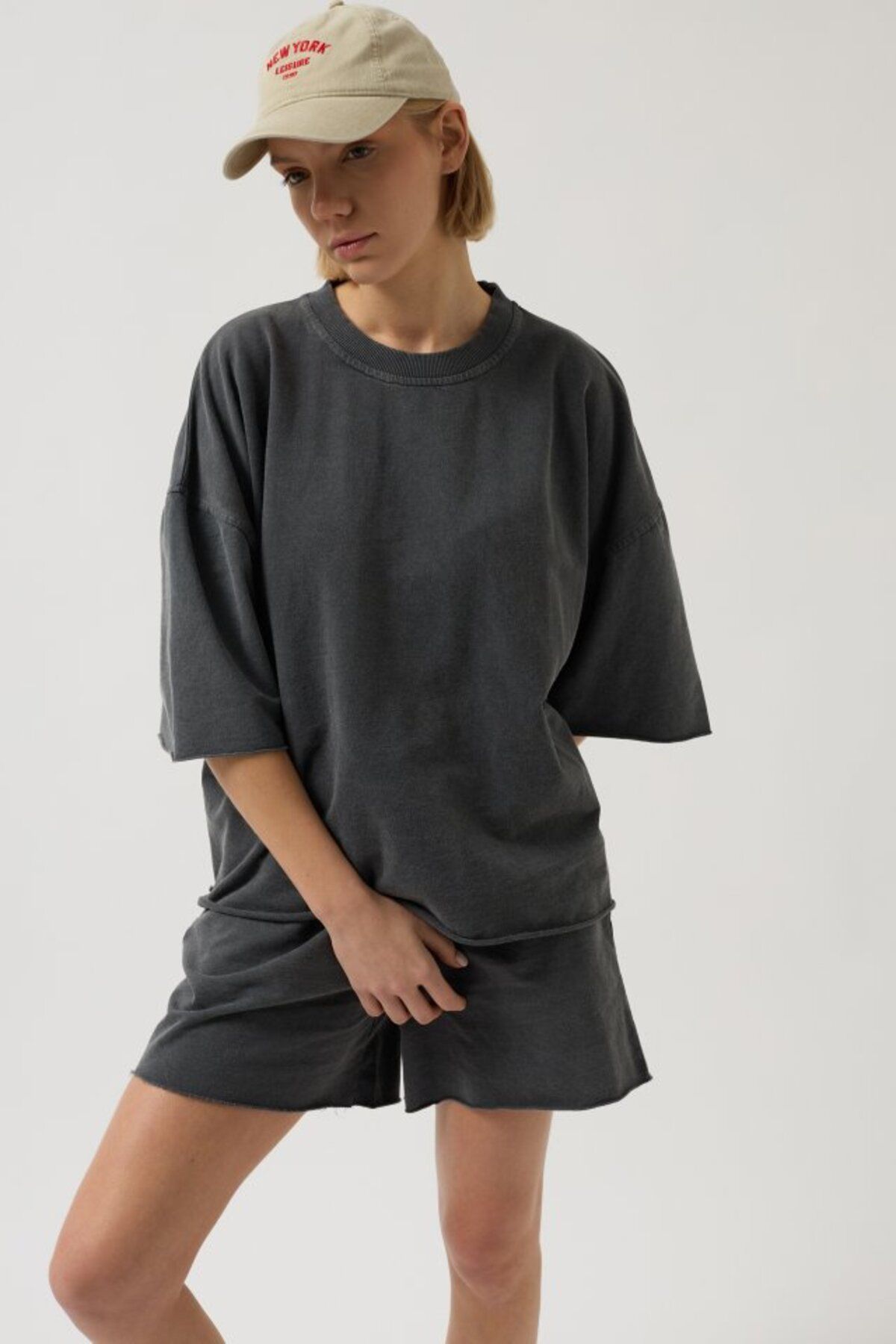 ARUZ MODA Oversize Lazer Kesim Bisiklet Yaka T-Shirt
